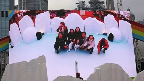 inde-wins-great-innovation-in-action-award-with-its-large-screen-ar-experience-3.jpg