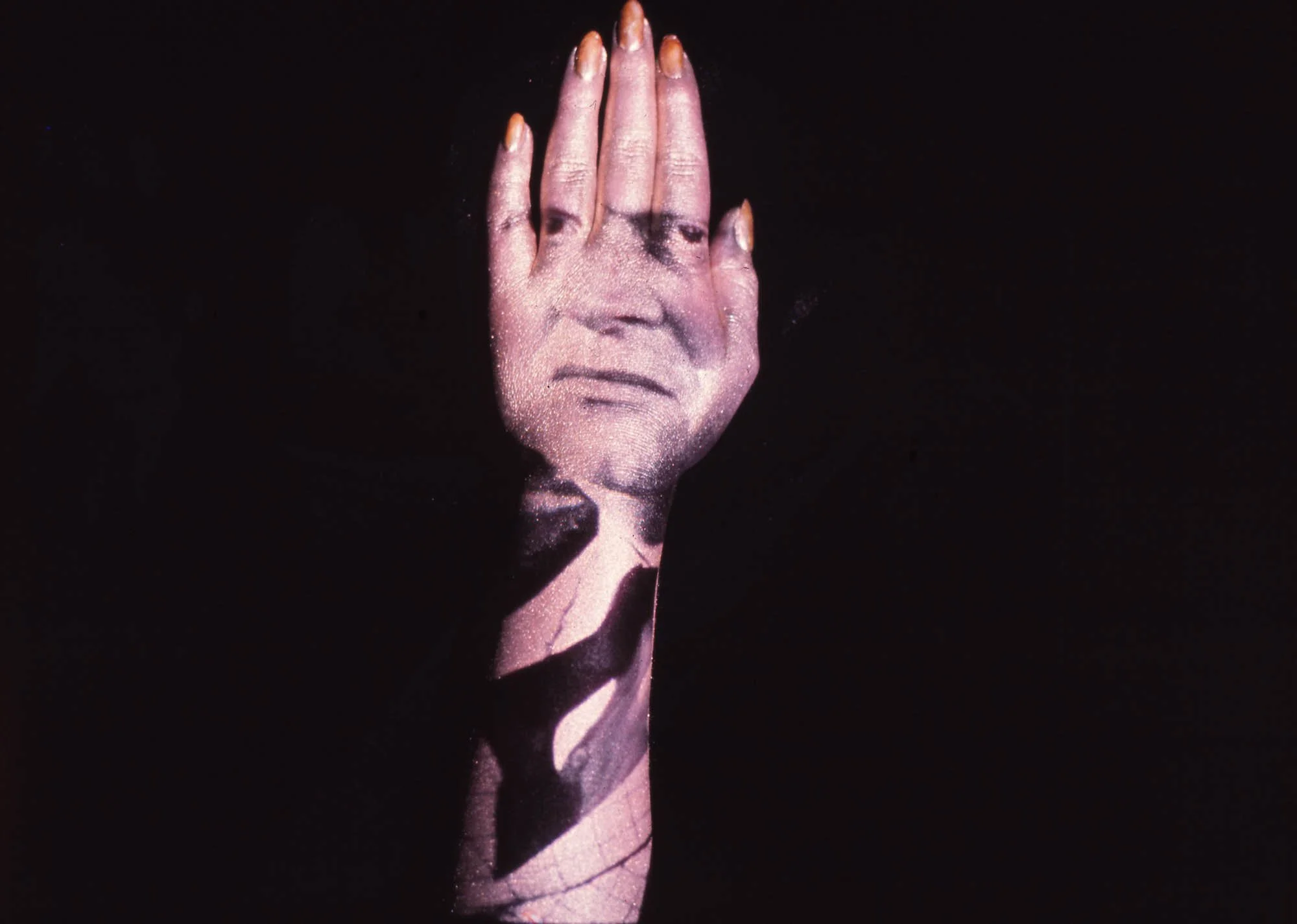 Goldfinger-Hand-1.jpg