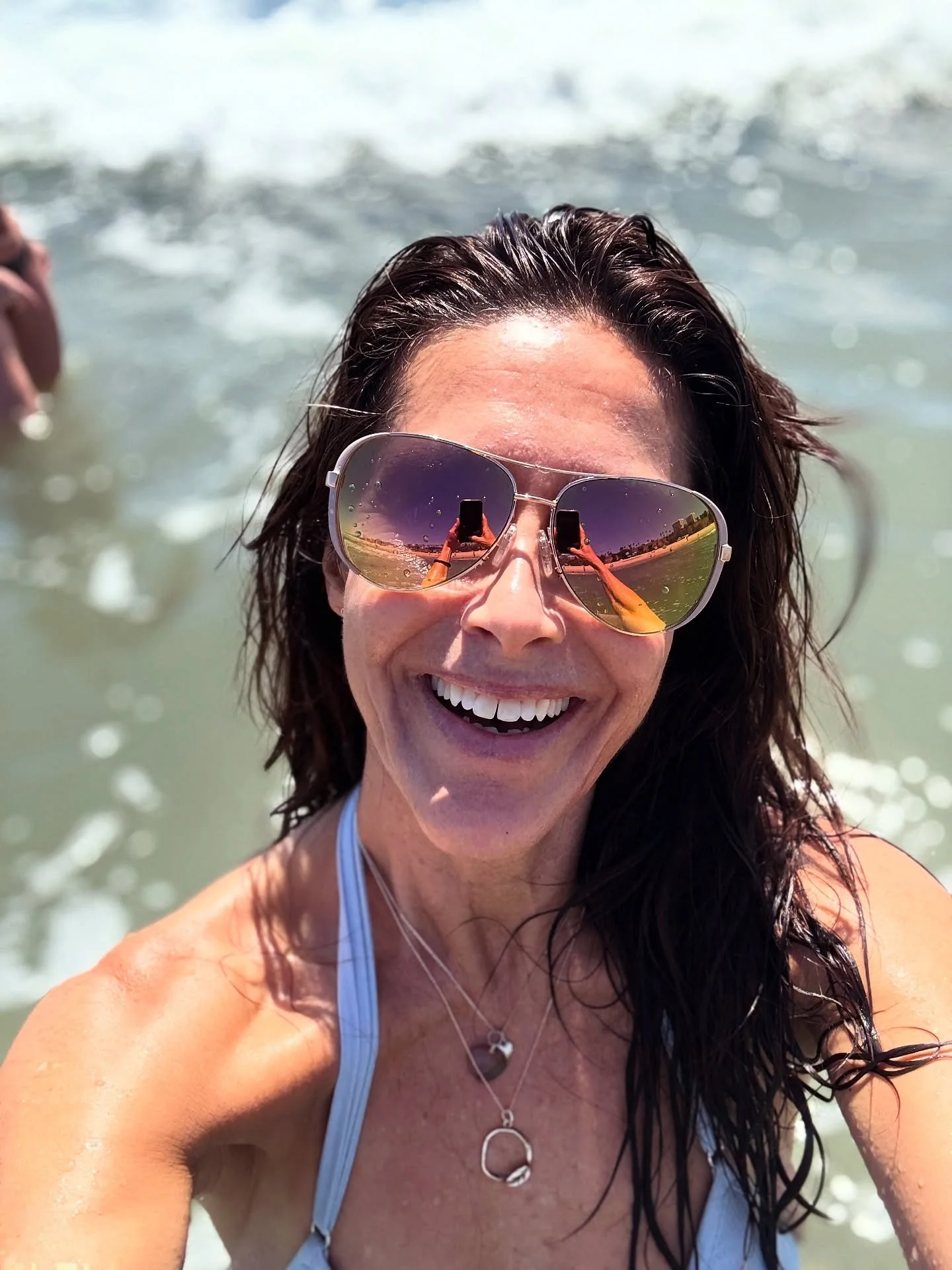 Hej💙

Checkar in🙋&zwj;♀️

Hur m&aring;r du idag? (Blunda, ta n&aring;gra djupa andetag, vad kommer till dig? G&ouml;r det igen tills du k&auml;nner att du kan uppleva stillhet)

Jag sprinklar med lite k&auml;rlek h&auml;r tillsammans med en bild fr