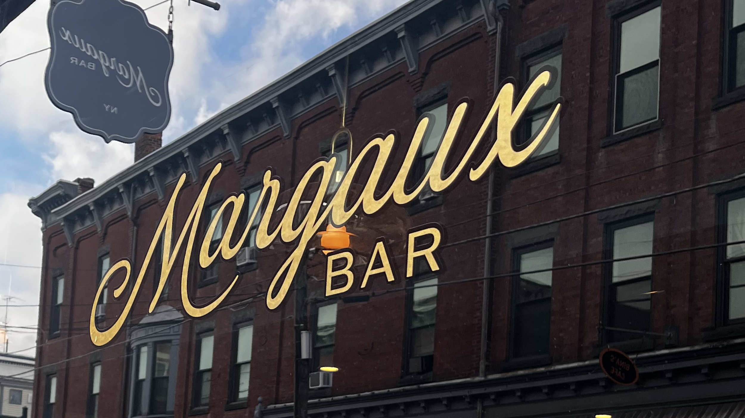 __Margaux_Signage.png