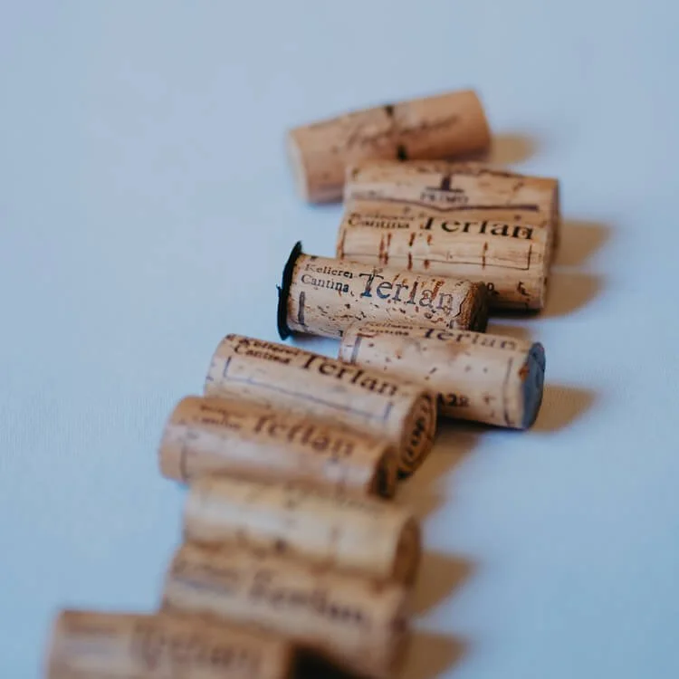 Cantina-Terlano-_-Vertical-tasting-_-corks-2.jpg