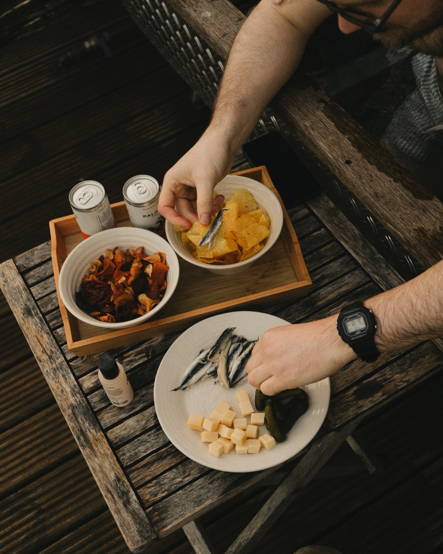 A lovely and, totally offline birthday at this little cabin in the middle of nowhere with no signal. Hot baths, hilly walks, lots of sheep, glorious sunshine, campfire breakfasts, time with you @jakebooth_ 💕 - so many of my favourite things to celeb
