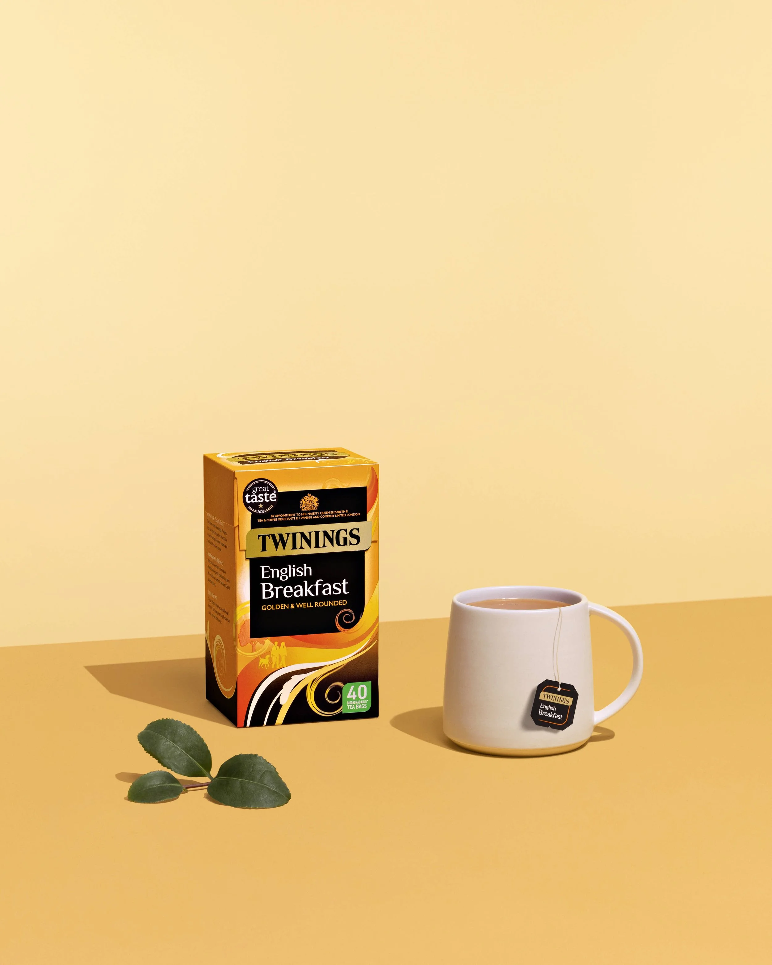 Credit-Milly-Fletcher-ENGLISH BREAKFAST GROUP SHOT MASTER_RTF.jpg