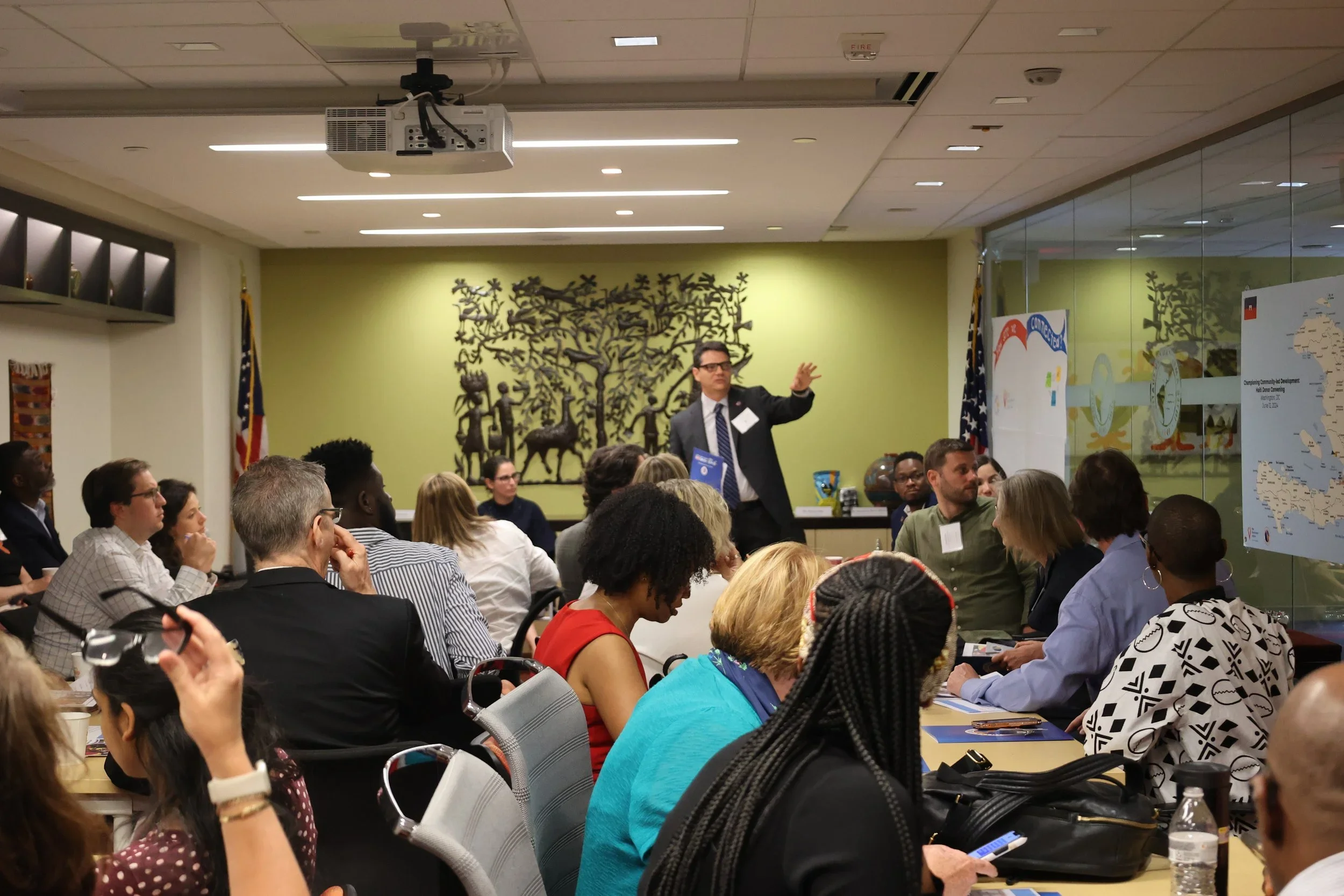 Promouvoir le Développement Mené par les Communautés : Une Rencontre de Donateurs     