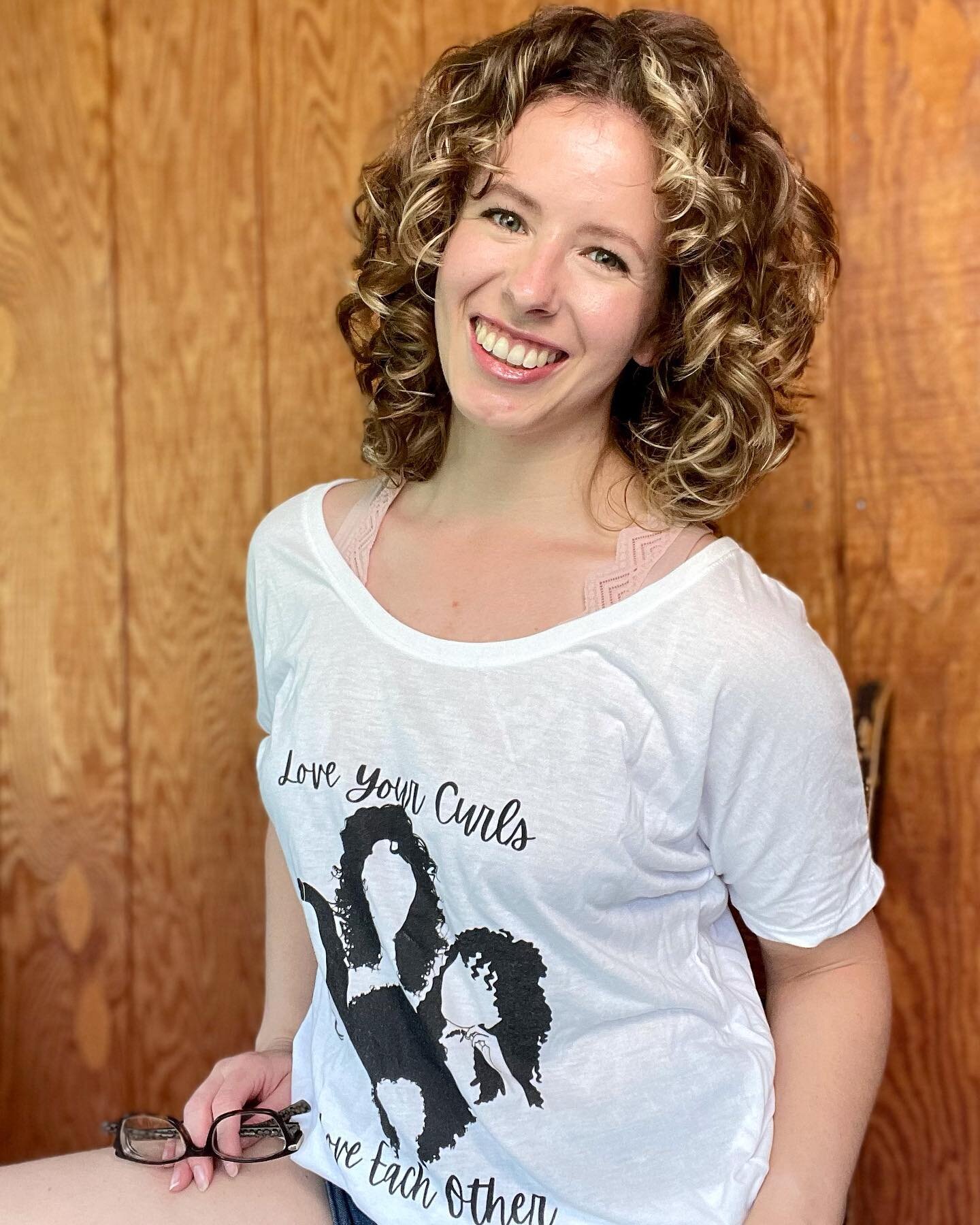 You like my t-shirt? OH THANKS I MADE IT!! 🤩

I am so proud of this design and all it stands for - every curl pattern is beautiful and deserves to be celebrated! 💕

This design - along with a couple others and more to come - is available through my