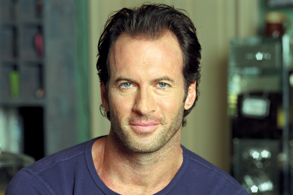 Patterson_headshot1 (1).png