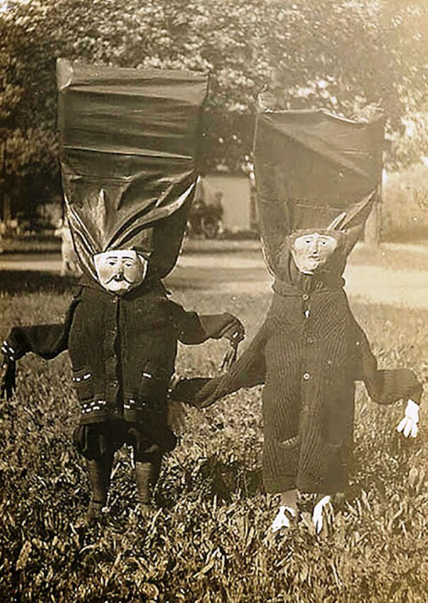 scary-vintage-halloween-creepy-costumes-11-57f6494881cbd__605.jpg