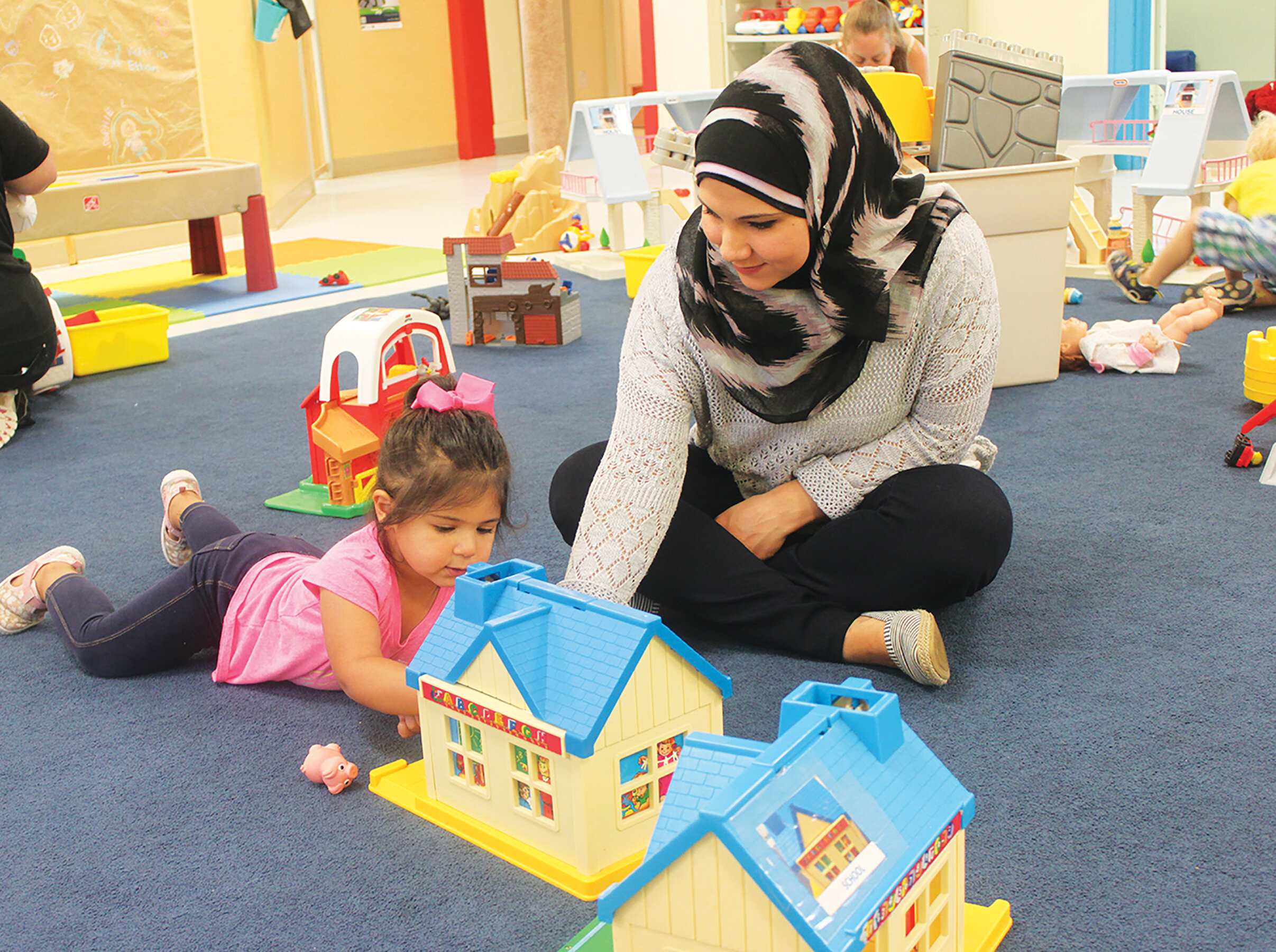 INITIATIVES TO HELP CANADIAN NEWCOMER WOMEN SUCCEED