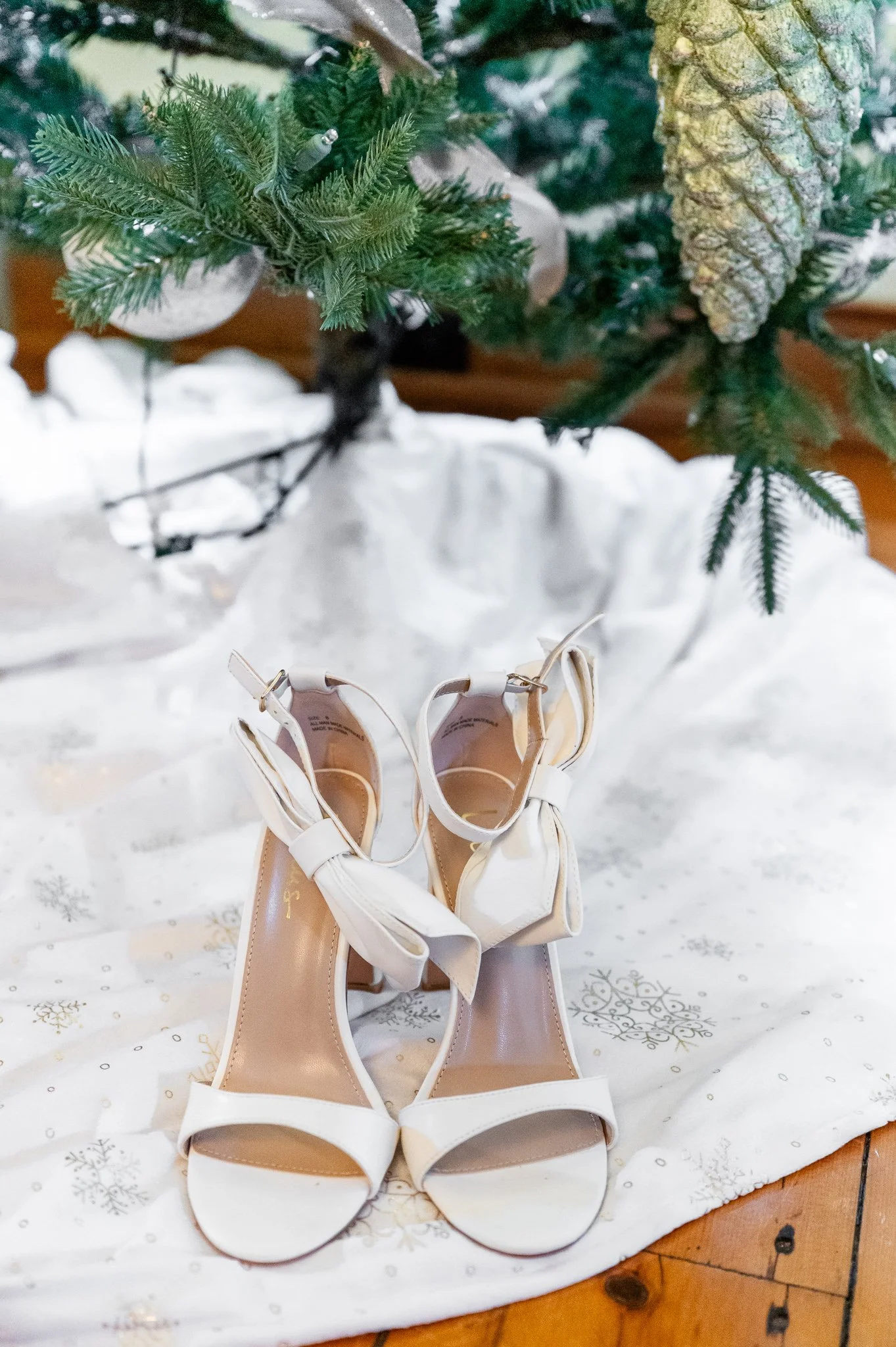 Ironstone Christmas Wedding Abby + William-11.jpg