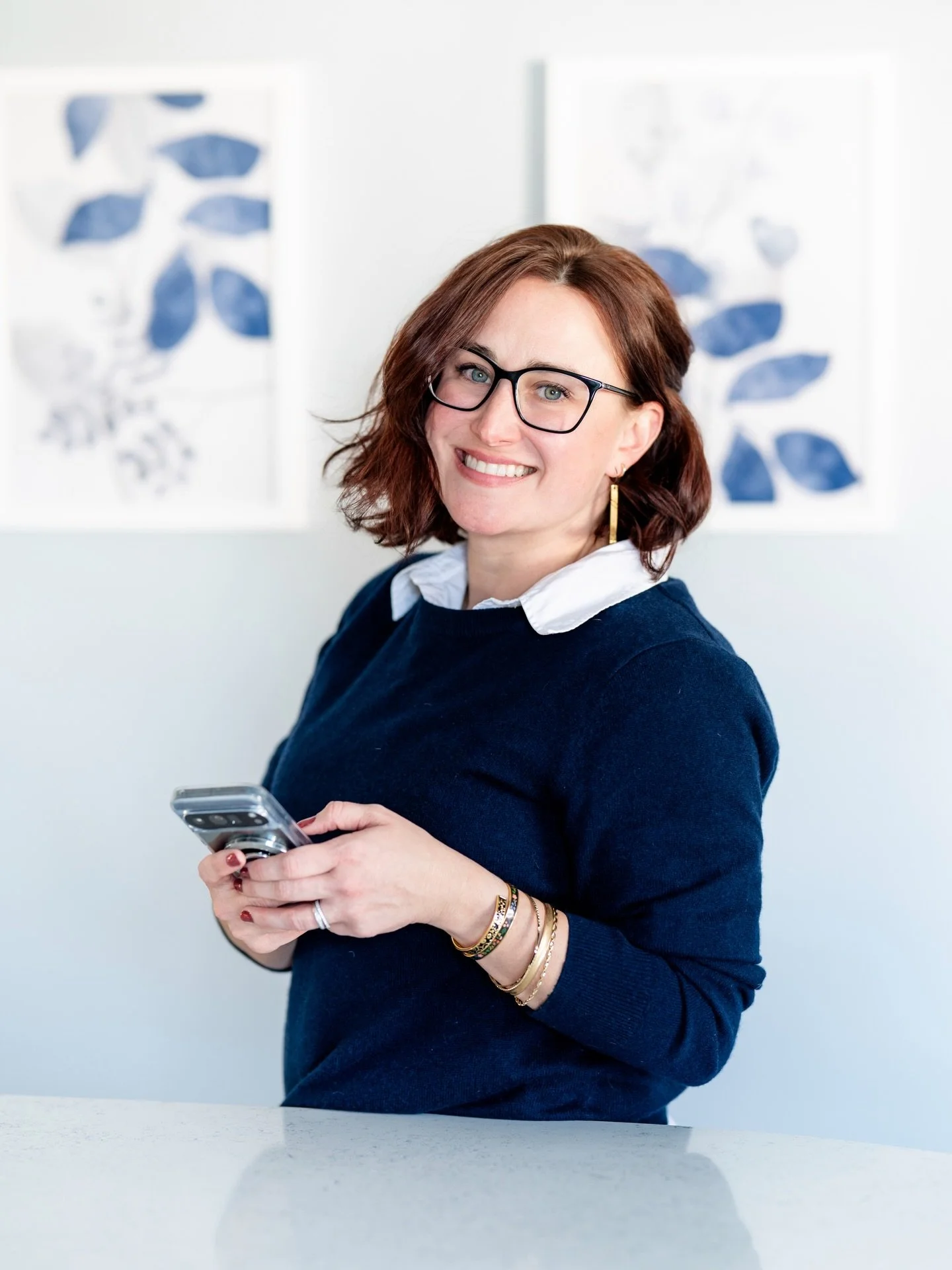 Today, I had the pleasure of photographing a branding session for Abbie, the amazing woman behind @a_neater_place She&rsquo;s based locally but also travels the country organizing, decluttering, and styling homes. Is your house cluttered? Give her a 