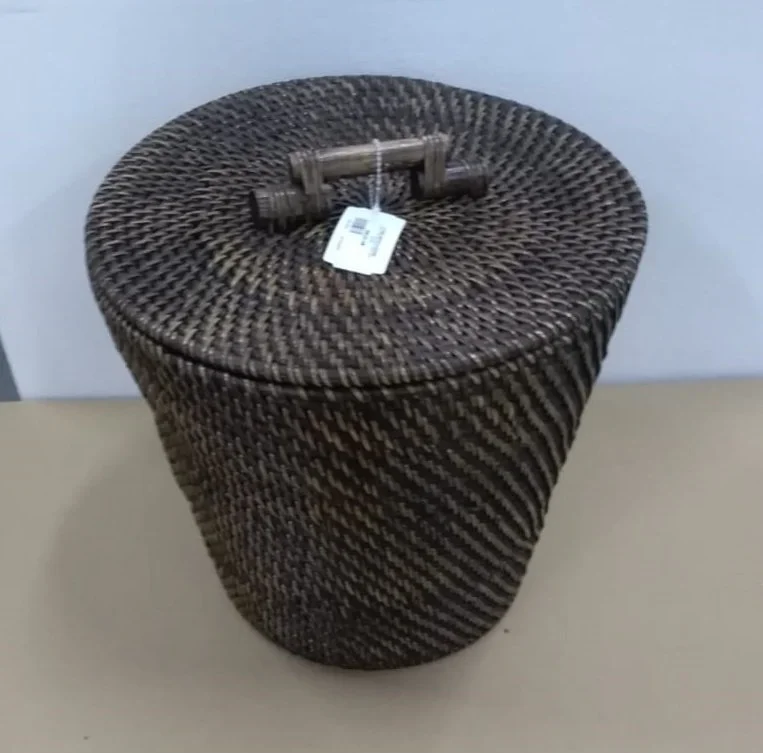 CESTO DE RATTAN CON ASA 28X30CM.