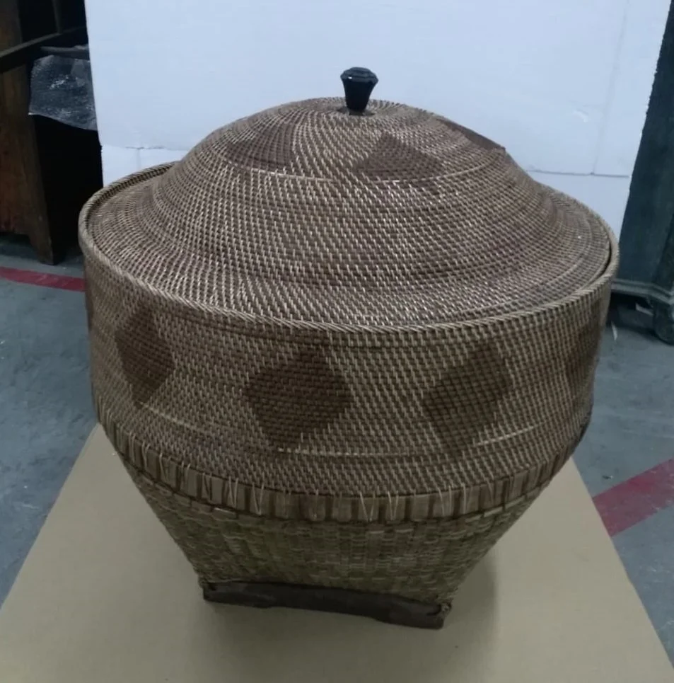 CESTO DE BAMBU CON TAPA 70X80CM.