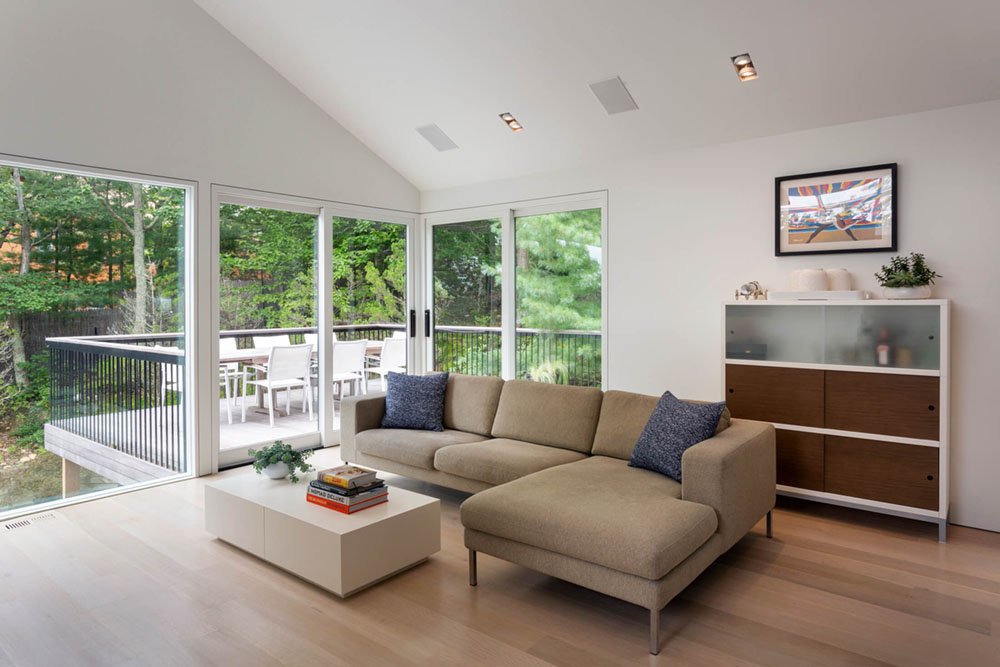 OZA1819_Oyster_Pond_Living_Room_01.jpg