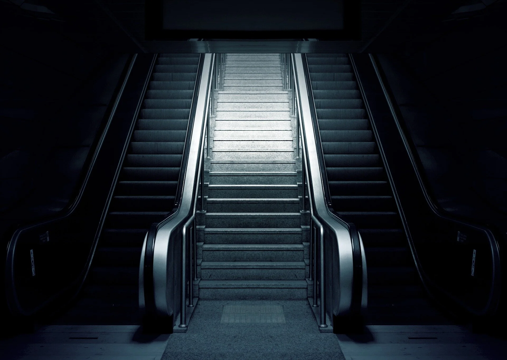 CONNECTIONS: Being Great: Choosing the Down Escalator