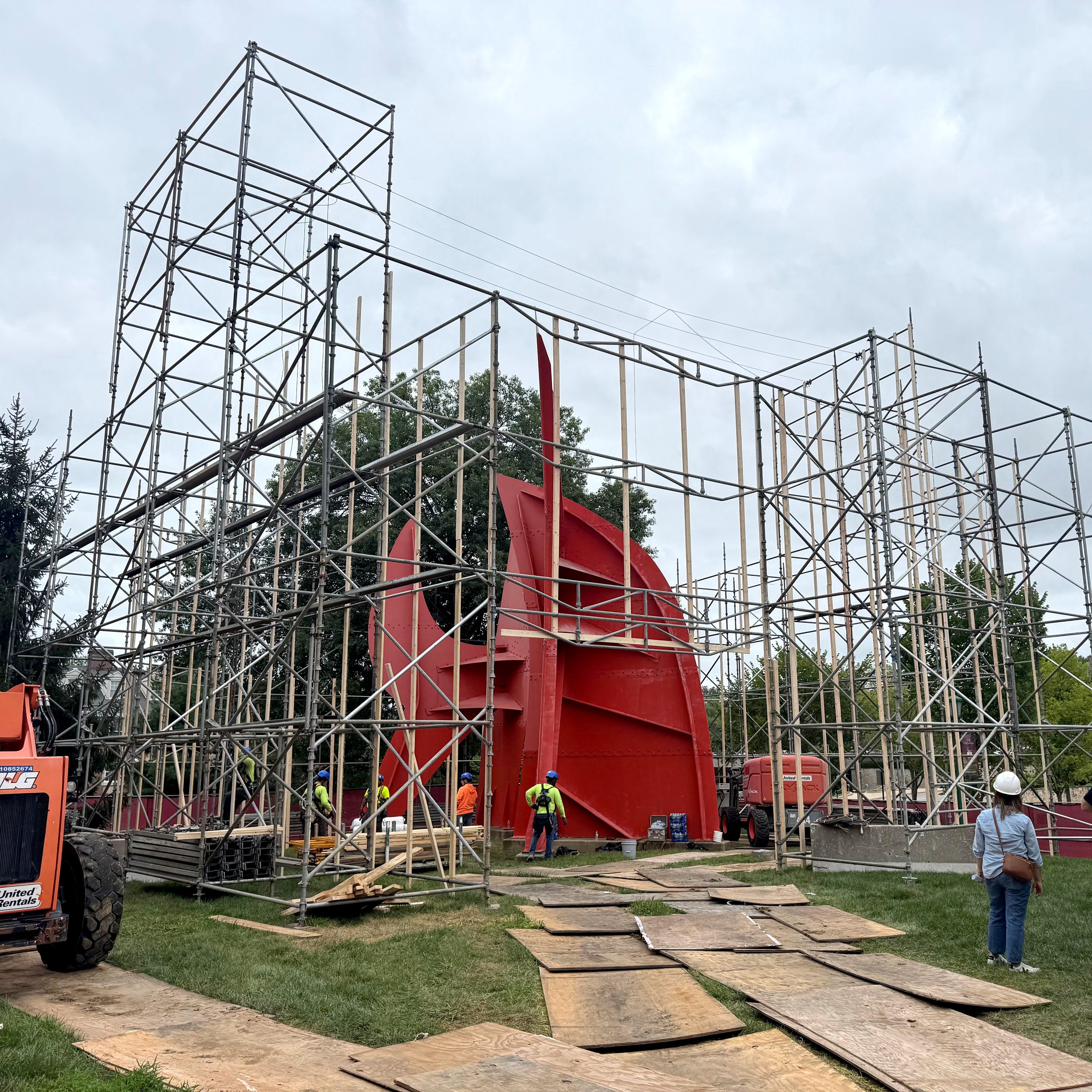 1 - containment structure_sqr.jpg