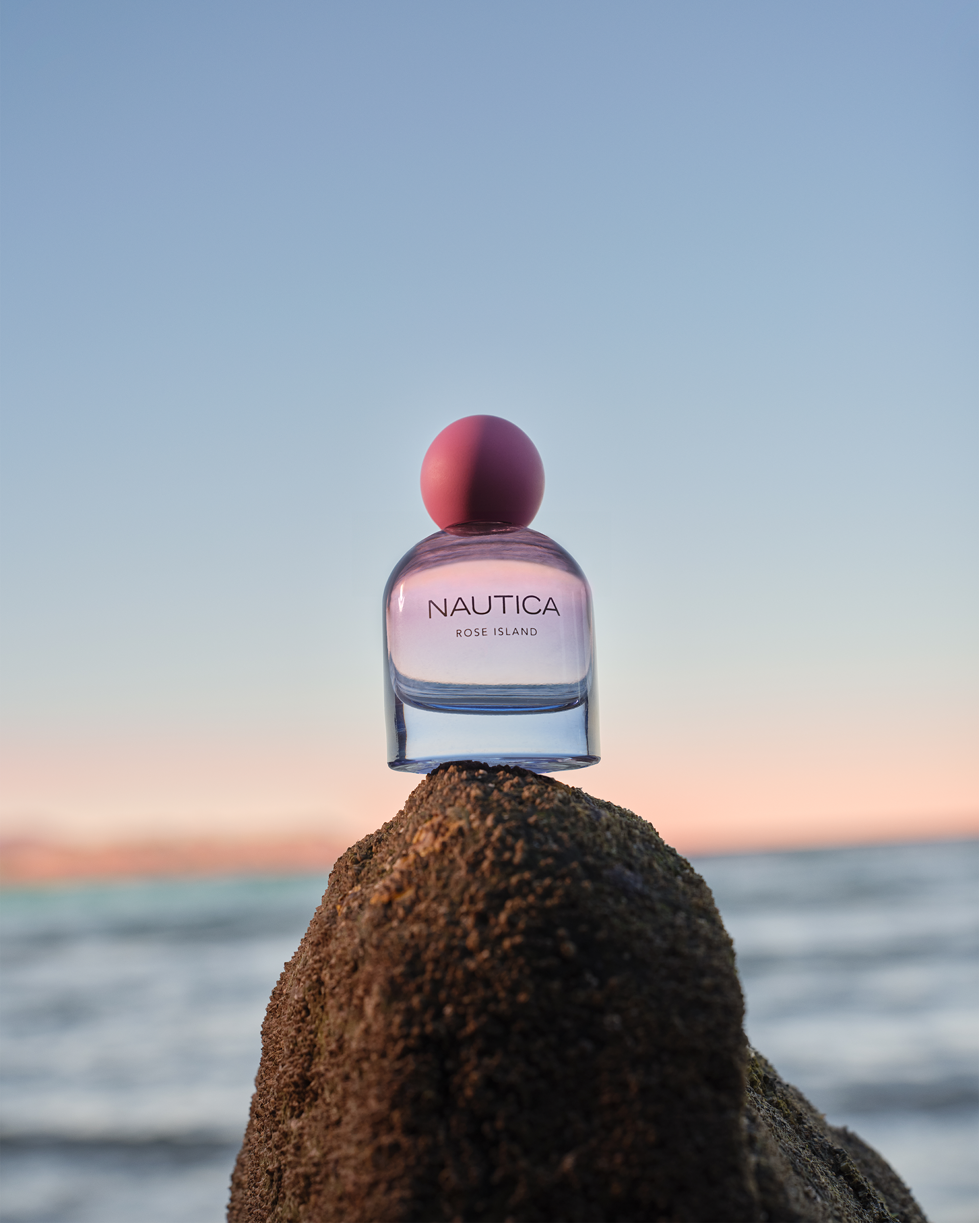Nautica_ForHer_RoseIsland_2024_StillLife_sRGB.png
