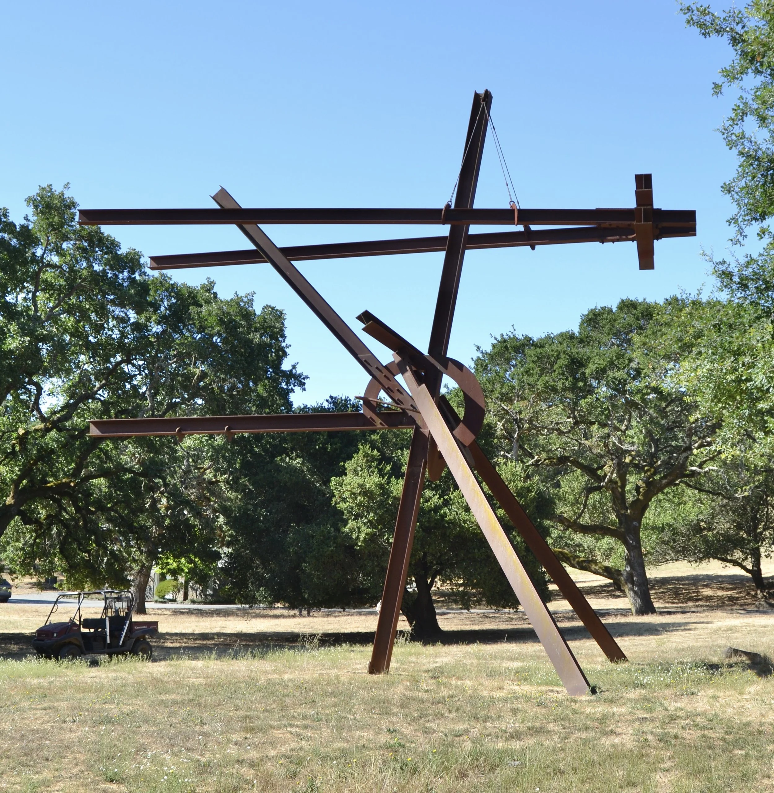 Mark di Suvero (b. 1933) SYMBIOSIS, 1987-88
34 feet high
Steel with wood “swing” element