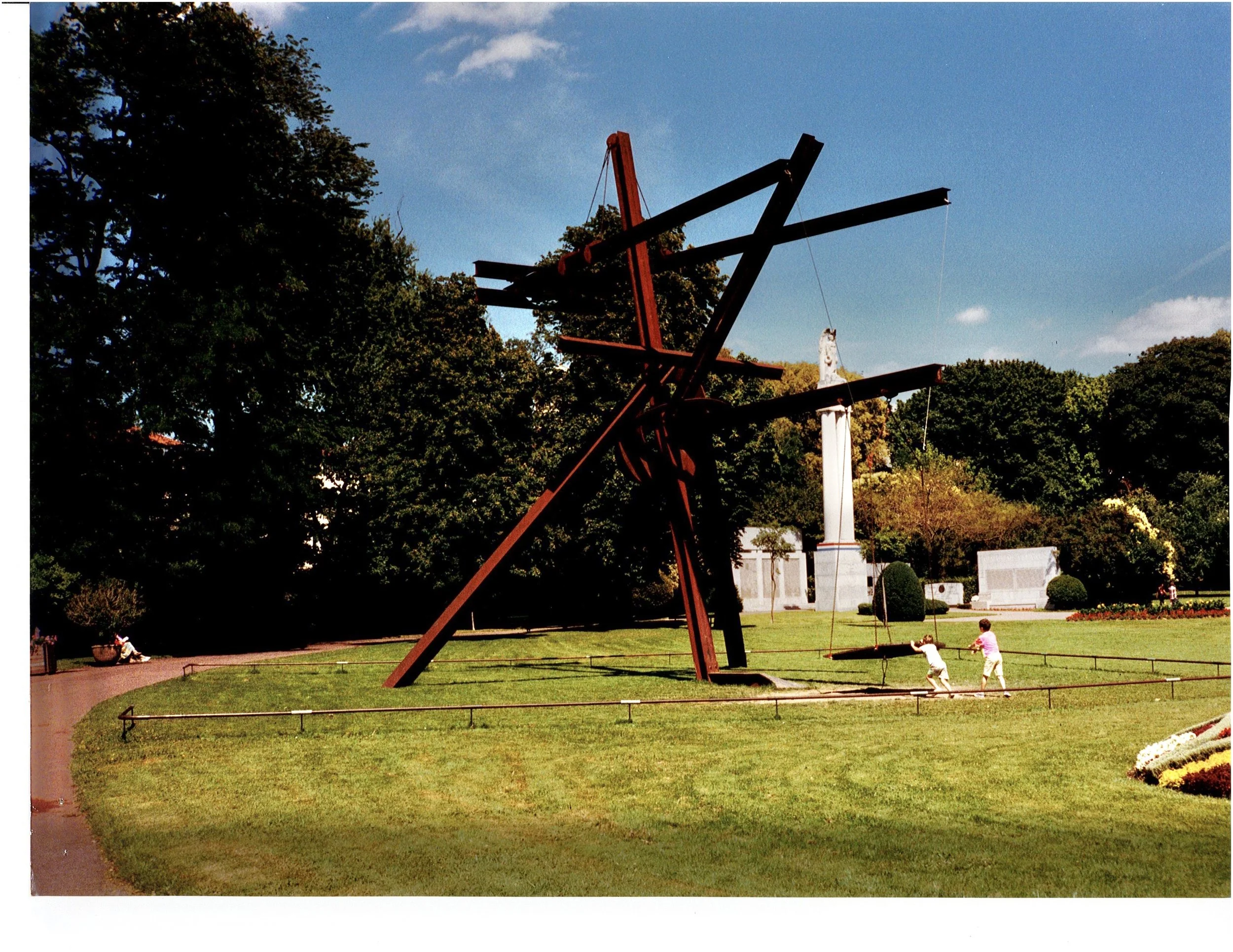 Di Suvero - Photo of Symbiosis with Swing.jpg