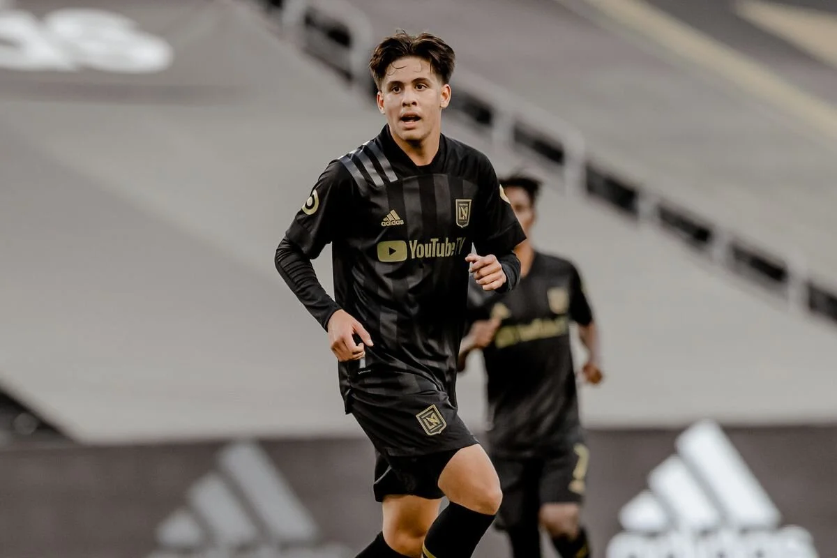 Christian Torres Photo.jpg
