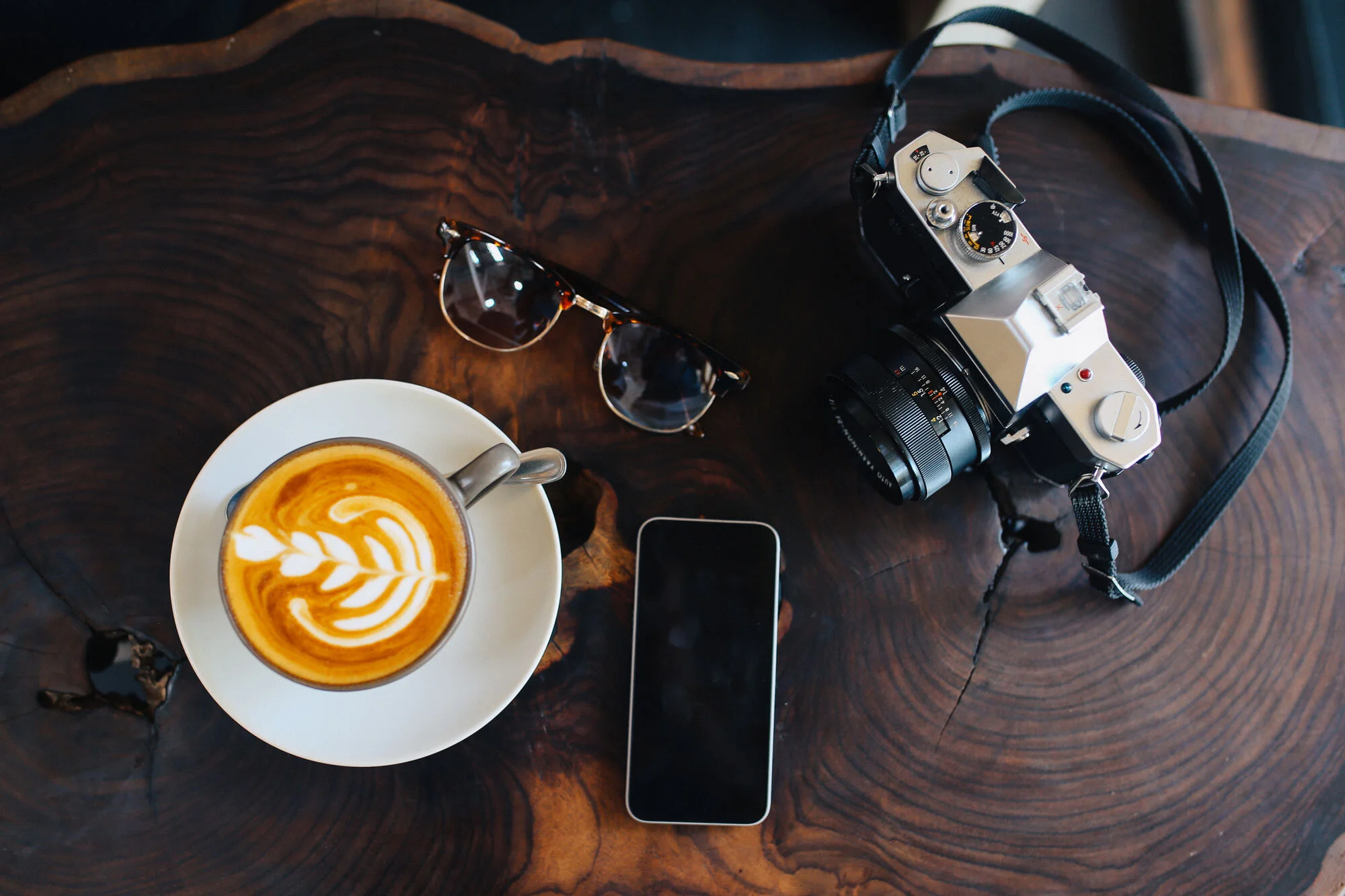 camera-on-the-table-in-a-cafe.jpg