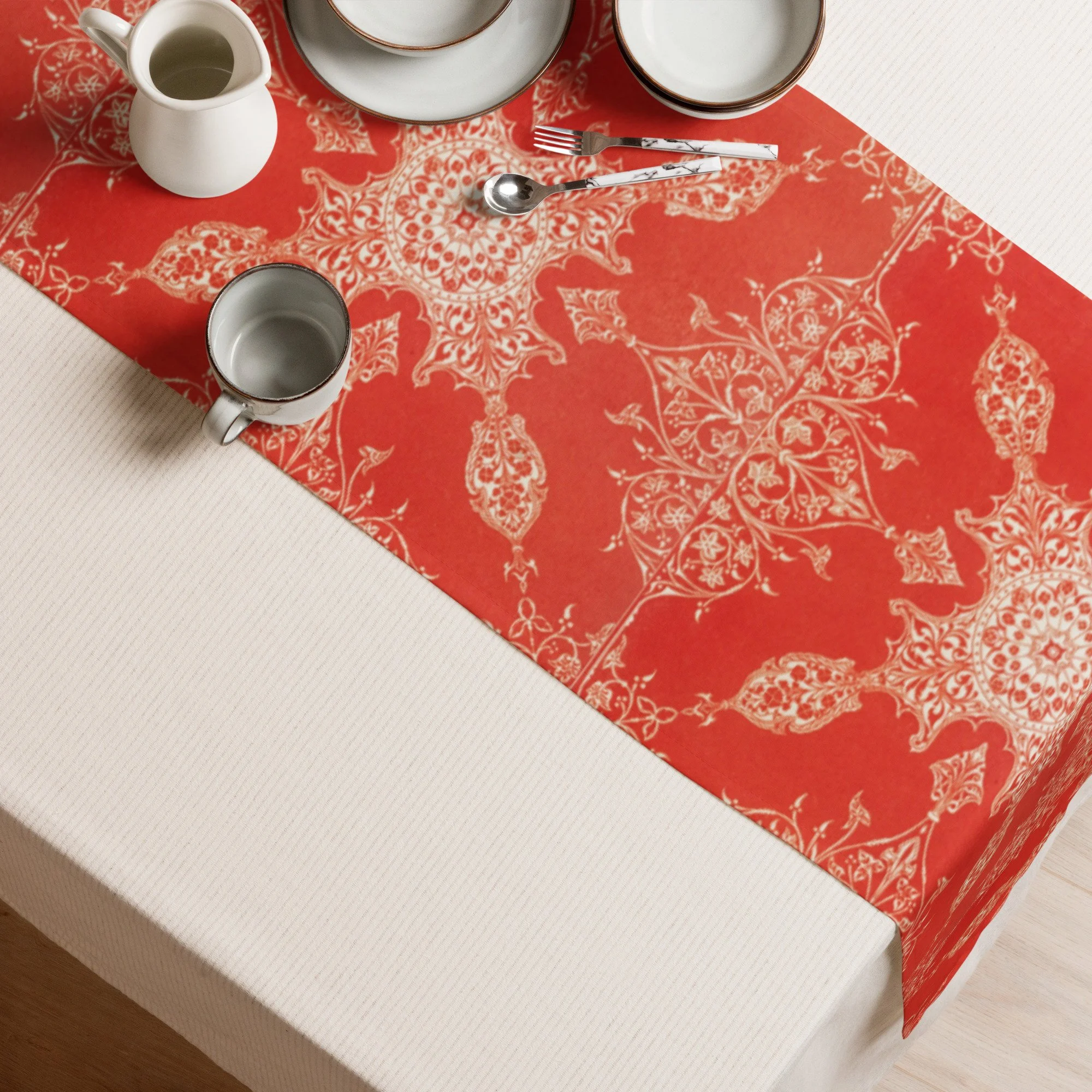 table-runner-white-front-692250c62d281.jpg