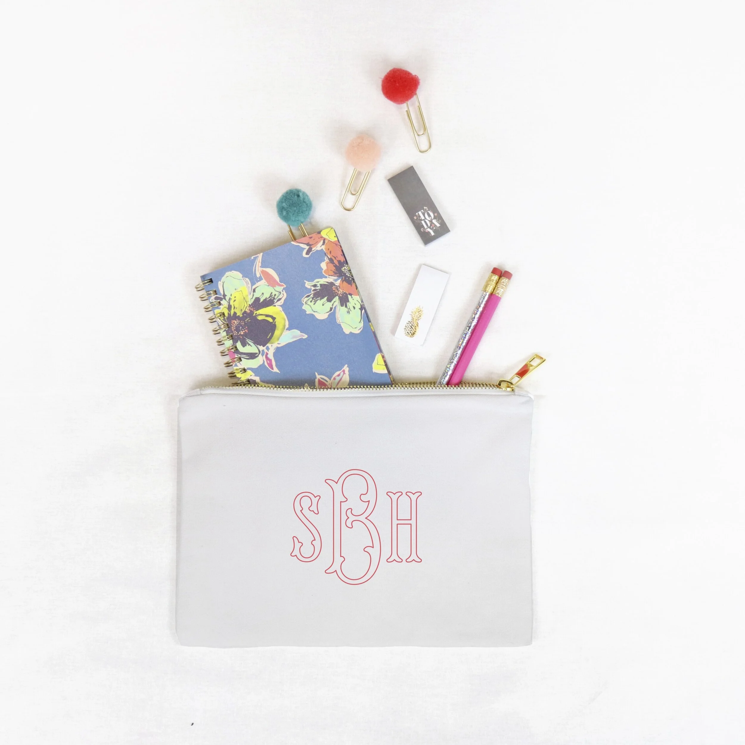 01 Classic Monogram White Cosmetic Bag.jpg