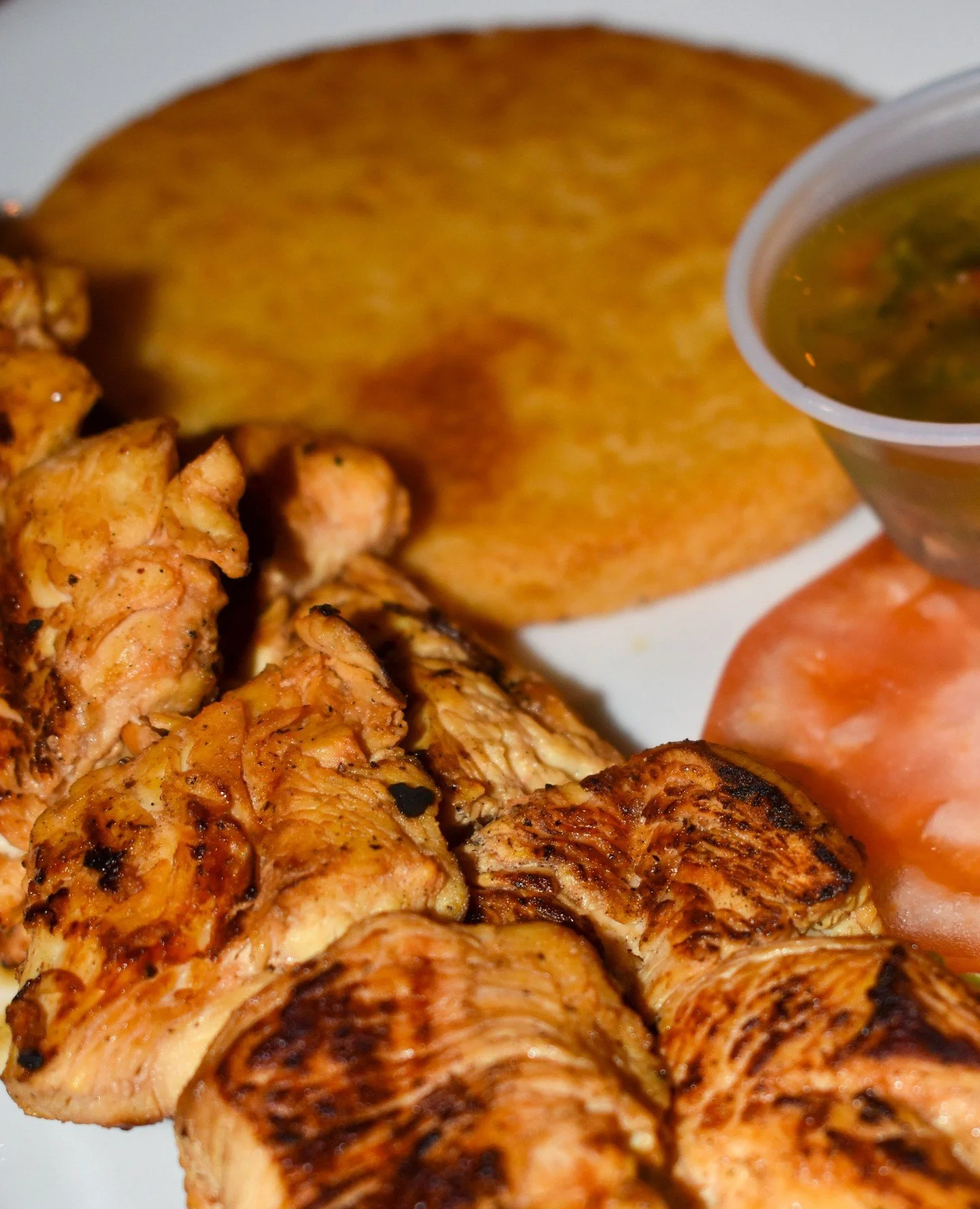 &iexcl;El fin de semana solamente empieza cuando tienes una margarita en la mesa y platos de Pueblito Viejo para compartir! 🍹 &iexcl;Tenemos entretenimiento en vivo, deliciosos c&oacute;cteles y mucho mucho m&aacute;s! &iexcl;Nos vemos este fin de s