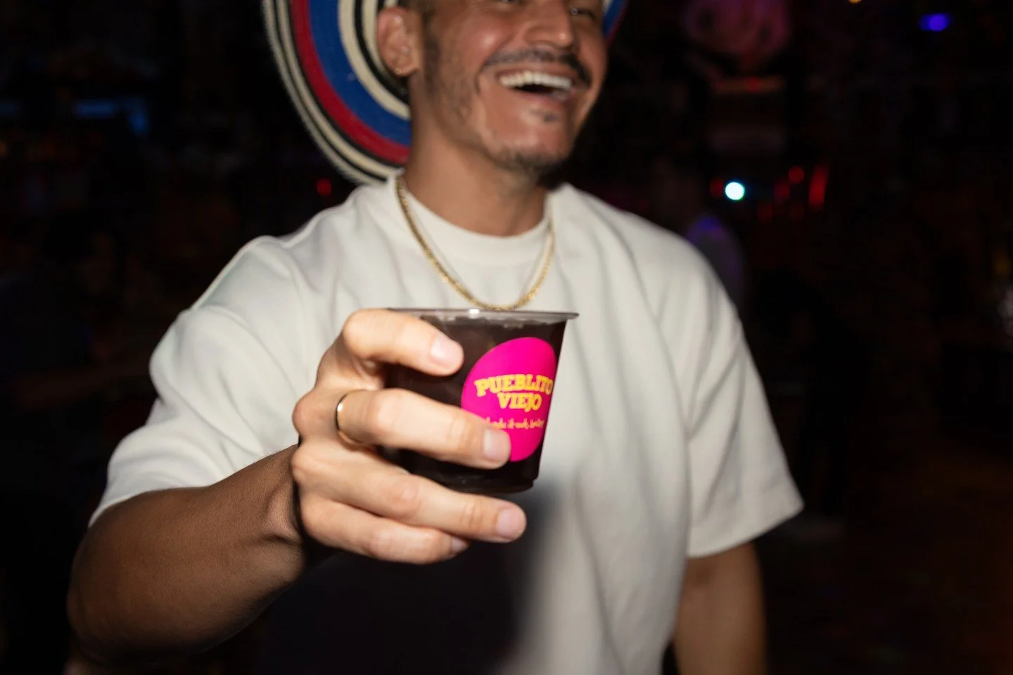 Ya has pasado suficiente tiempo con la familia; es tiempo de PUEBLITO VIEJO 🍸️⁠
⁠
You've spent enough time with your family, it's PUEBLITO VIEJO TIME 🍸️