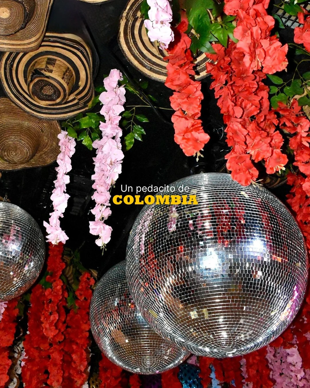 Un pedacito de Colombia aqui en Pueblito Viejo 🇨🇴 Ven y disfruta de tus sabores favoritos en Chicago y Miami - nos vemos!