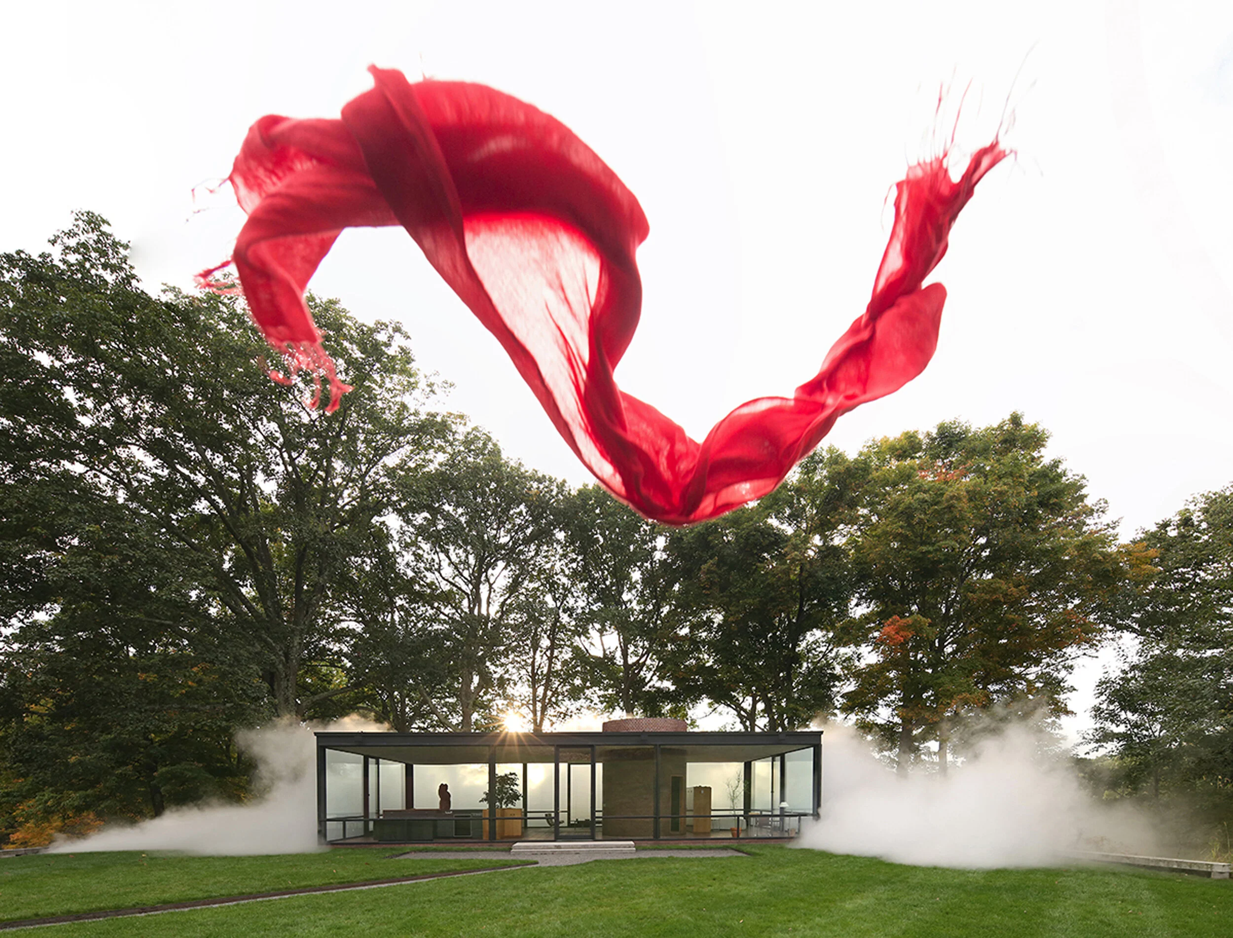 Flirting with Philip Johnson + his Glass House