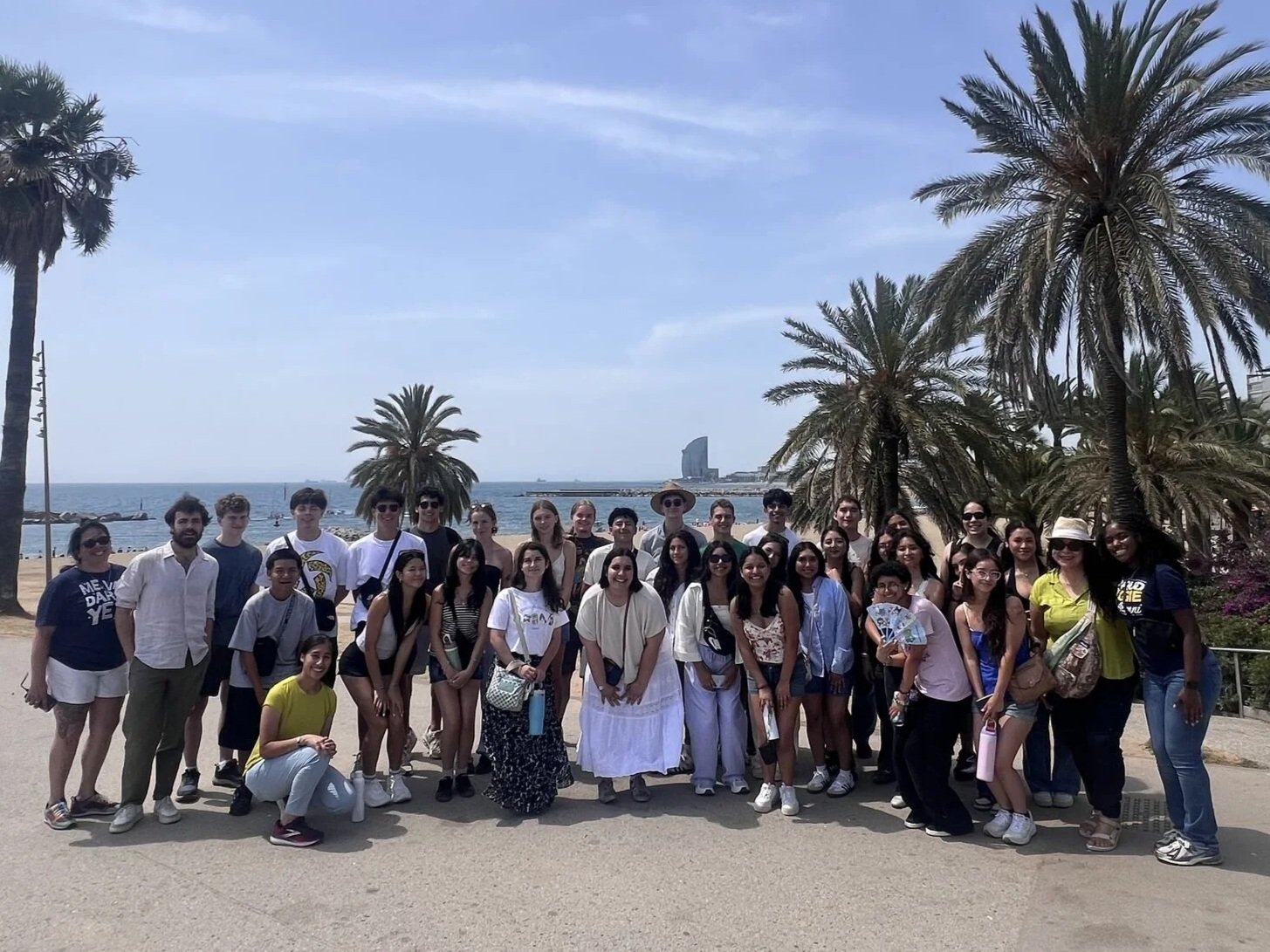 Abroad+in+BCN+with+students.jpg