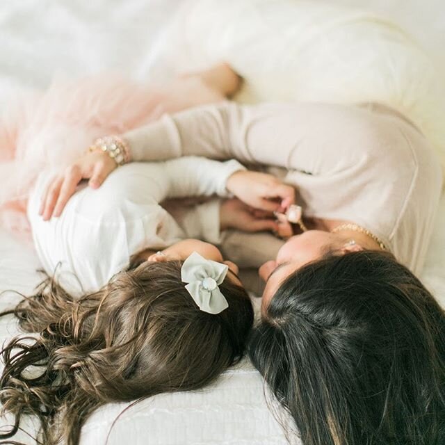 Happy Mother&rsquo;s Day to all you beautiful, strong, loving mamas everywhere! We see you and appreciate all you do! May you feel loved and cherished today 💕
.
Photos from my absolute favorite family photoshoot ever with @stacyhartphotography Thank