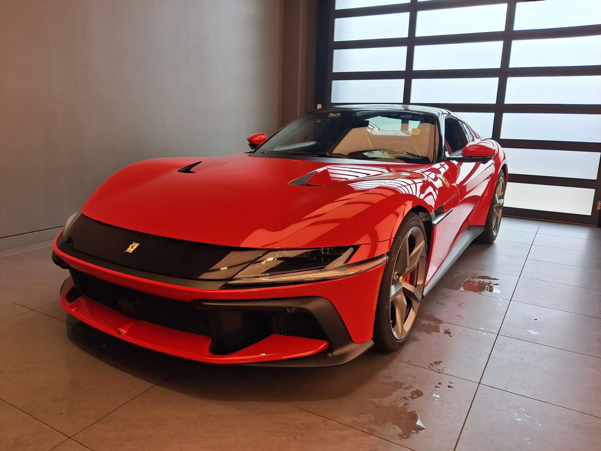 Ferrari.jpg