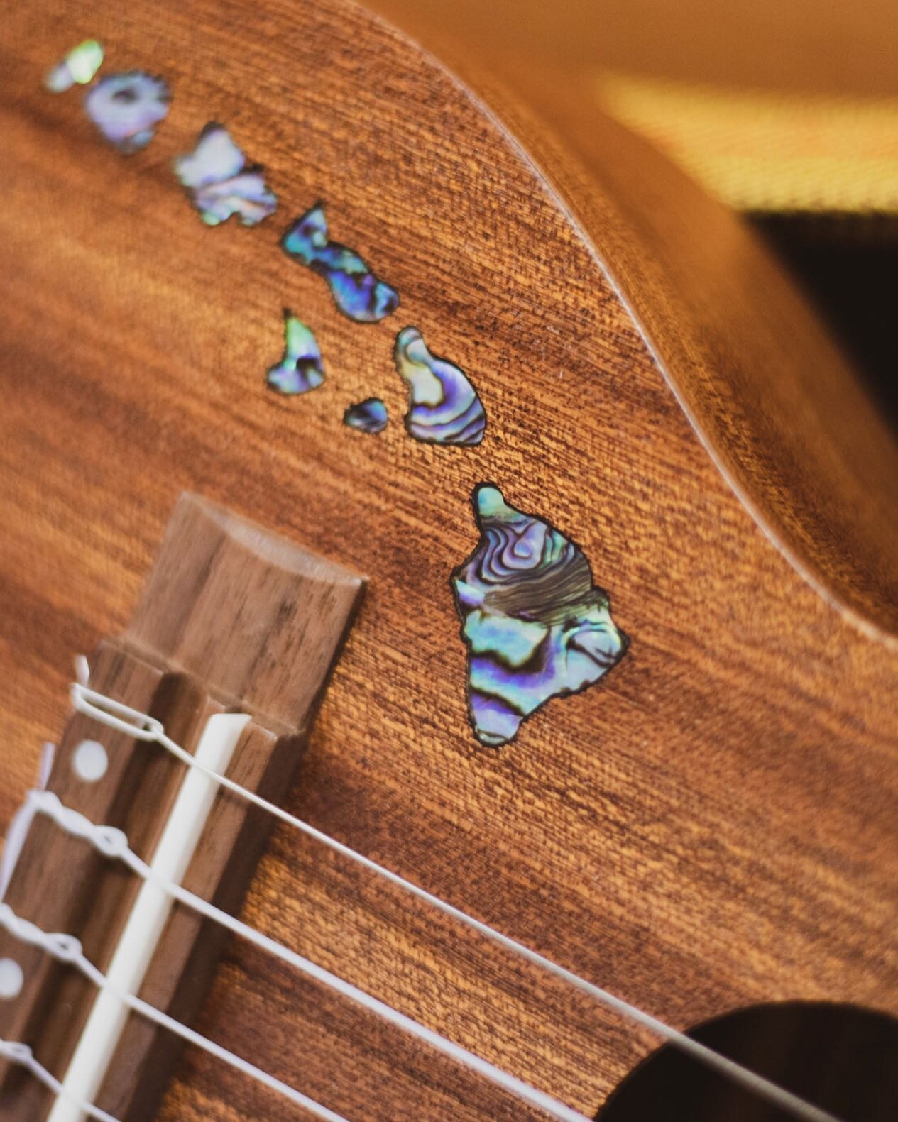 The Hawaiian Islands Starter Ukulele is one of our favorites! It&rsquo;s the perfect ukulele for a beginner player and comes in soprano, concert, and tenor sizes. What are you waiting for? Start playing today! 🎶 #LuckyWeLiveHawaii #HawaiiVibes #Hawa