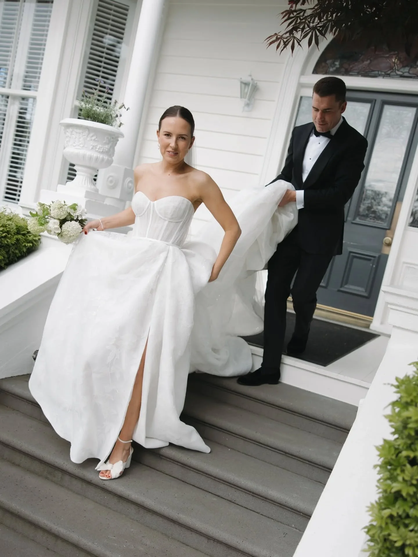 Black &amp; white elegance at A &amp; S's wedding ✨👌