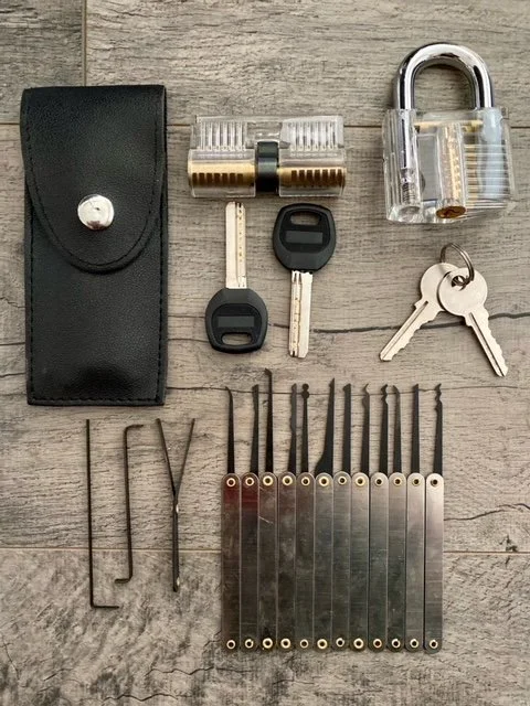 Locksmith training lock and picks set