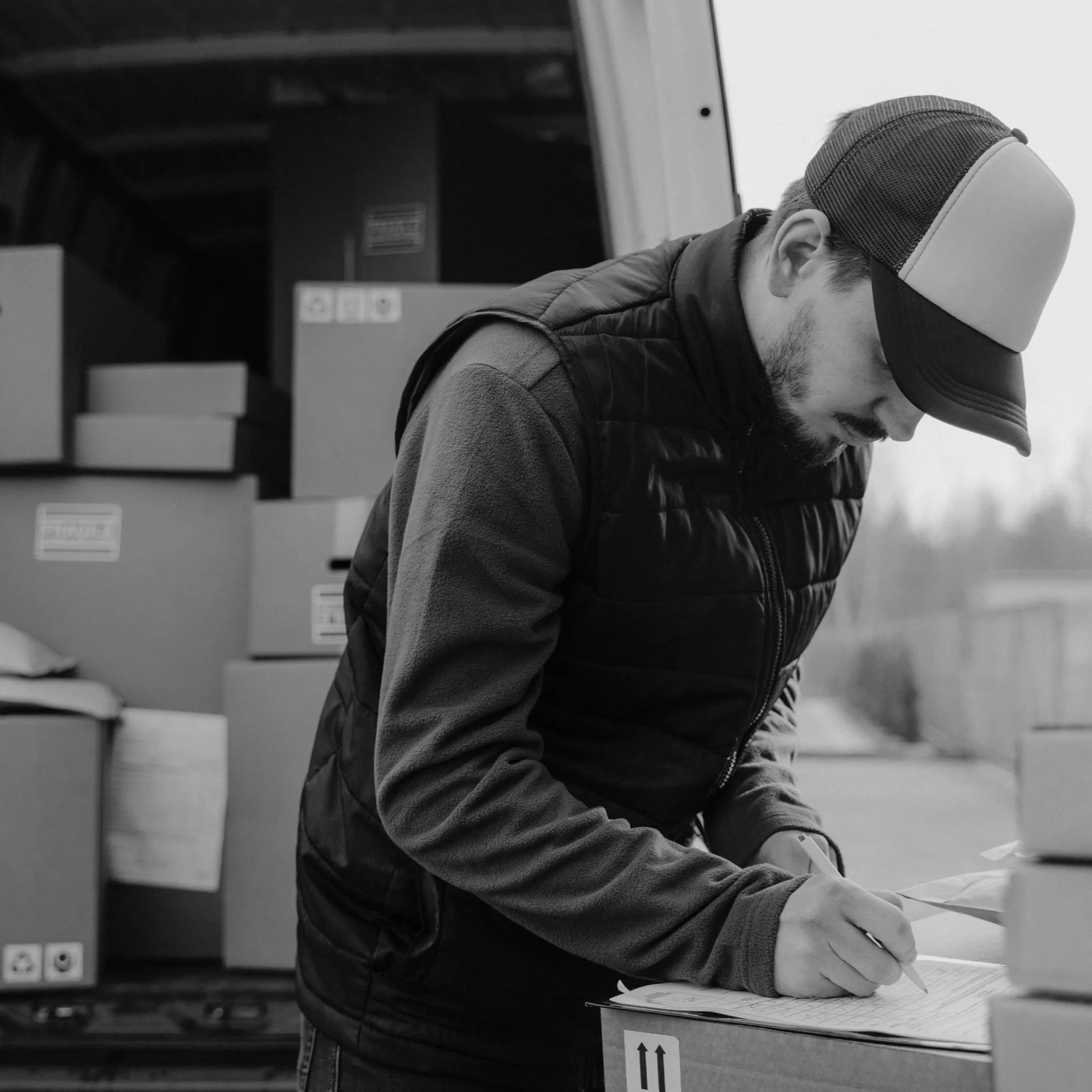 How U-Haul Rentals Support Small Businesses and Local Movers