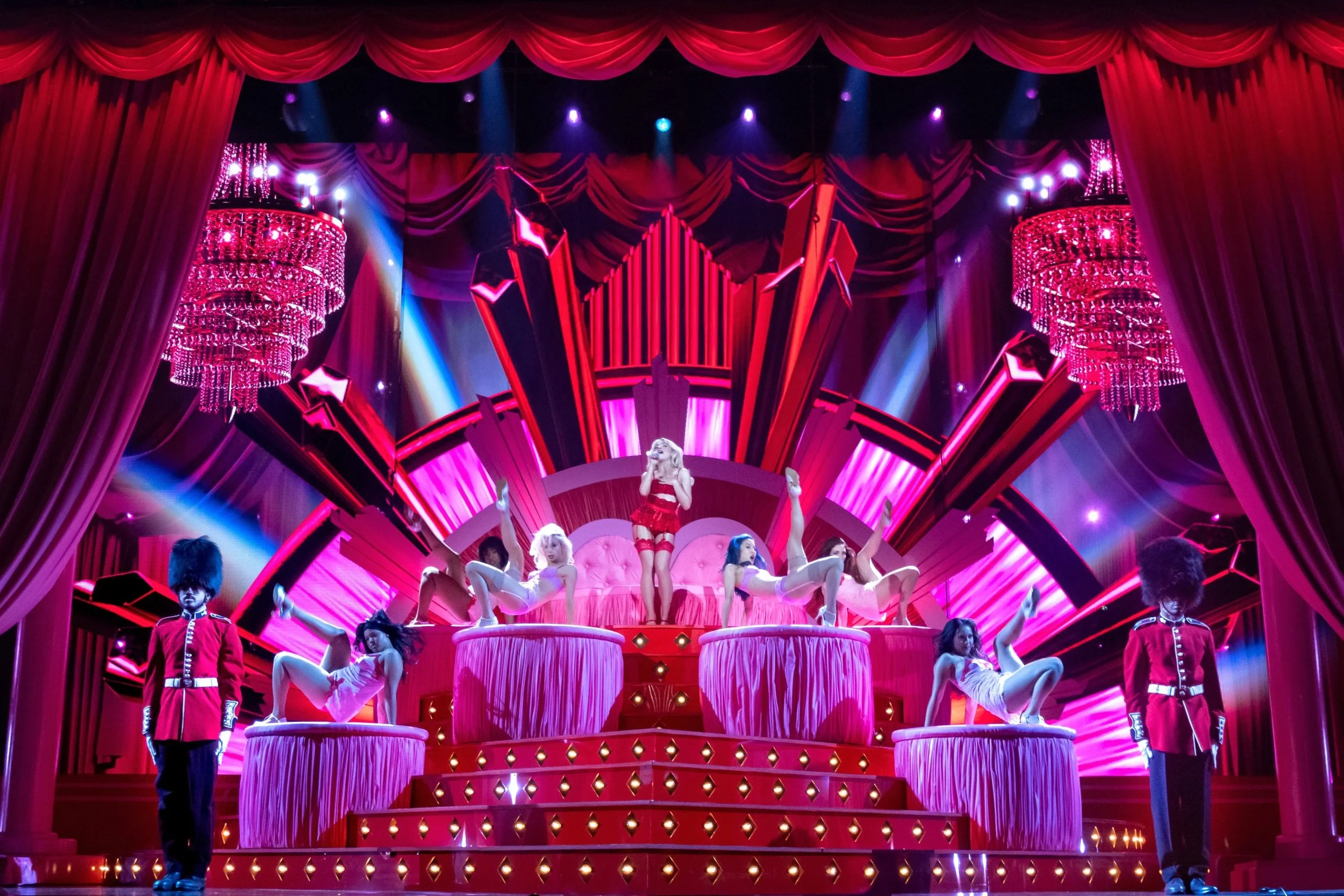 Sabrina Carpenter Brit Awards 2025