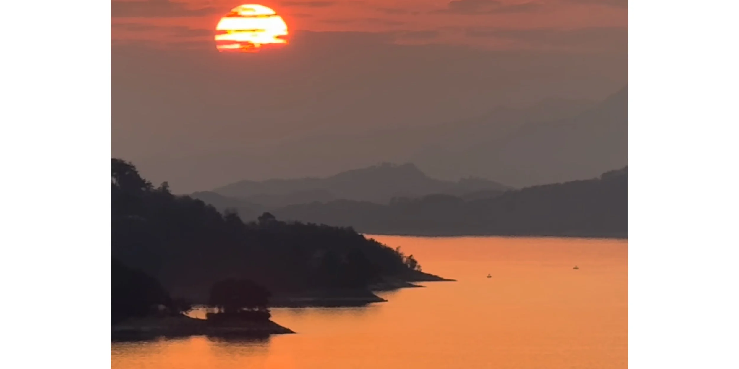 A Spontaneous Trip to Qiandaohu