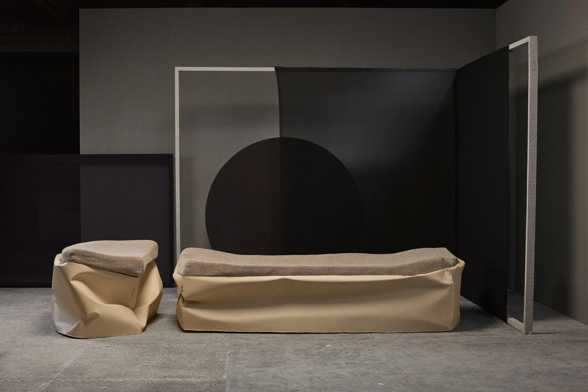 Crushed Daybed - Enamel