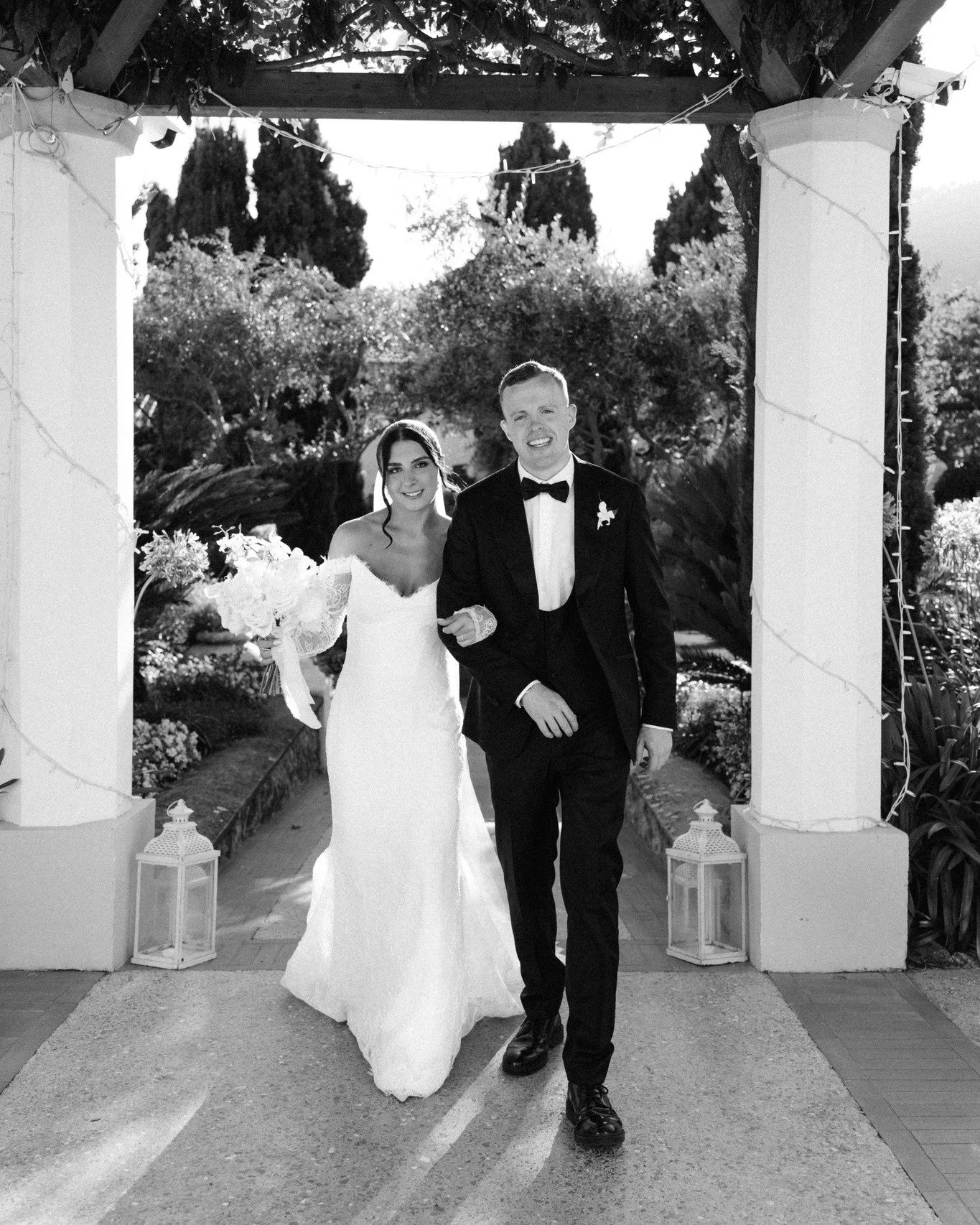 Olivia &amp; Christopher's unforgettable wedding at Villa Eva, Ravello.

Set high above the Amalfi Coast, surrounded by timeless Italian beauty, their day was filled with genuine emotion, effortless elegance, and moments that felt beautifully authent