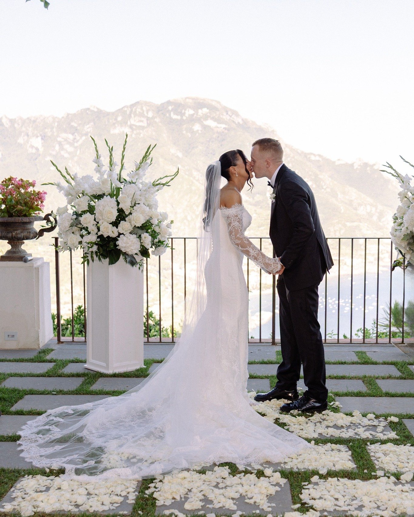 The most beautiful moments often happen before the ceremony. Honest emotions, subtle excitement, and timeless memories from Ravello, Italy.

#wedding #bride #aliukonis #aliukonisphotography #lithuaniaweddings #destinationwedding #fashionweddings #wed