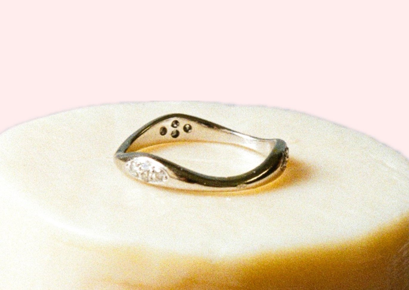 heatwave ring in solid W gold