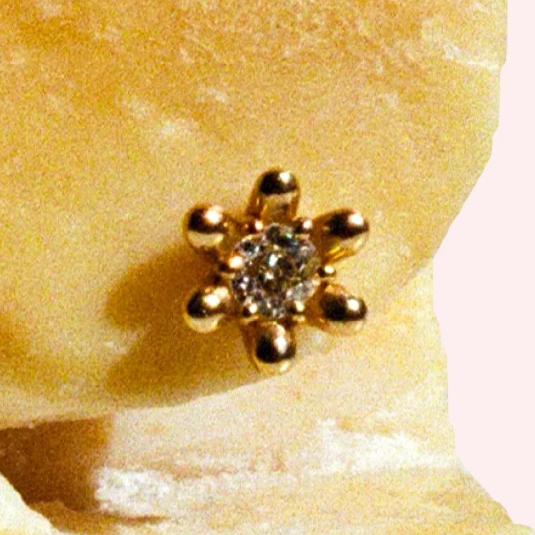 fountainhead stud earring