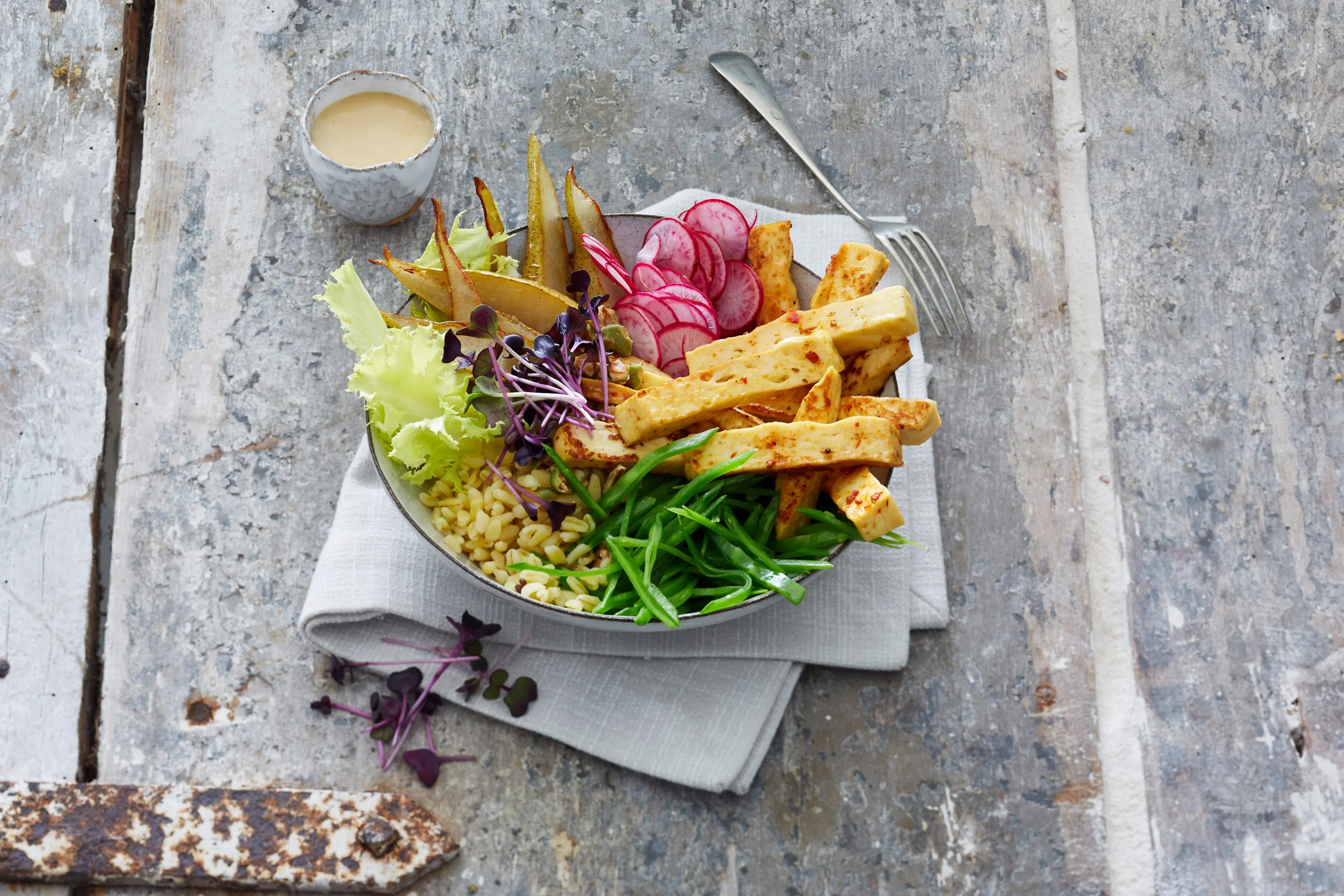 food-fotografie-studio-diercks-media-food-content-Alpenhain_Rezept_Grillkaese_Bowl_5617.jpg