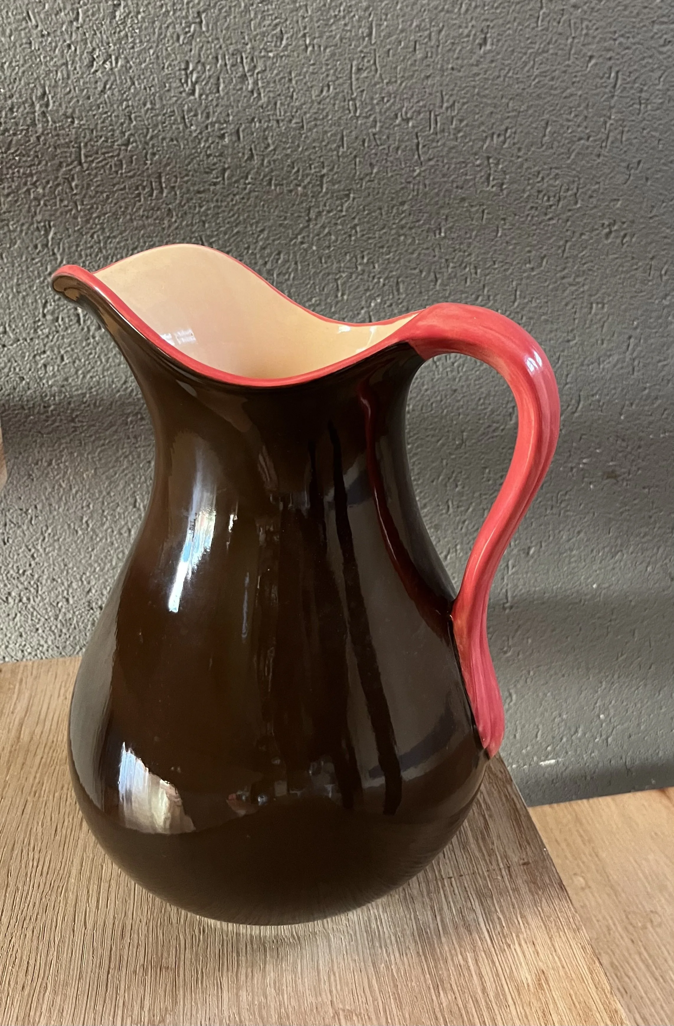  Krug 4l / Nr. 8 
 Ø 22 cm x h 27 cm / CHF 210