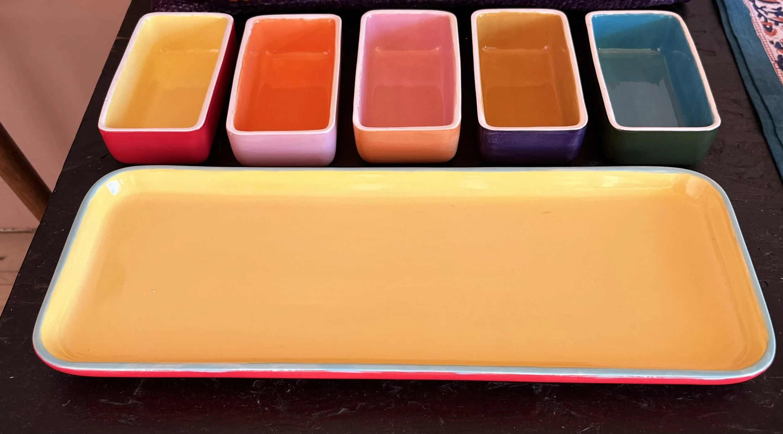  Platte mit 5 Schälchen / Nr. 2 
 Ø Grösse fehlt hier noch und Preis / CHF XX