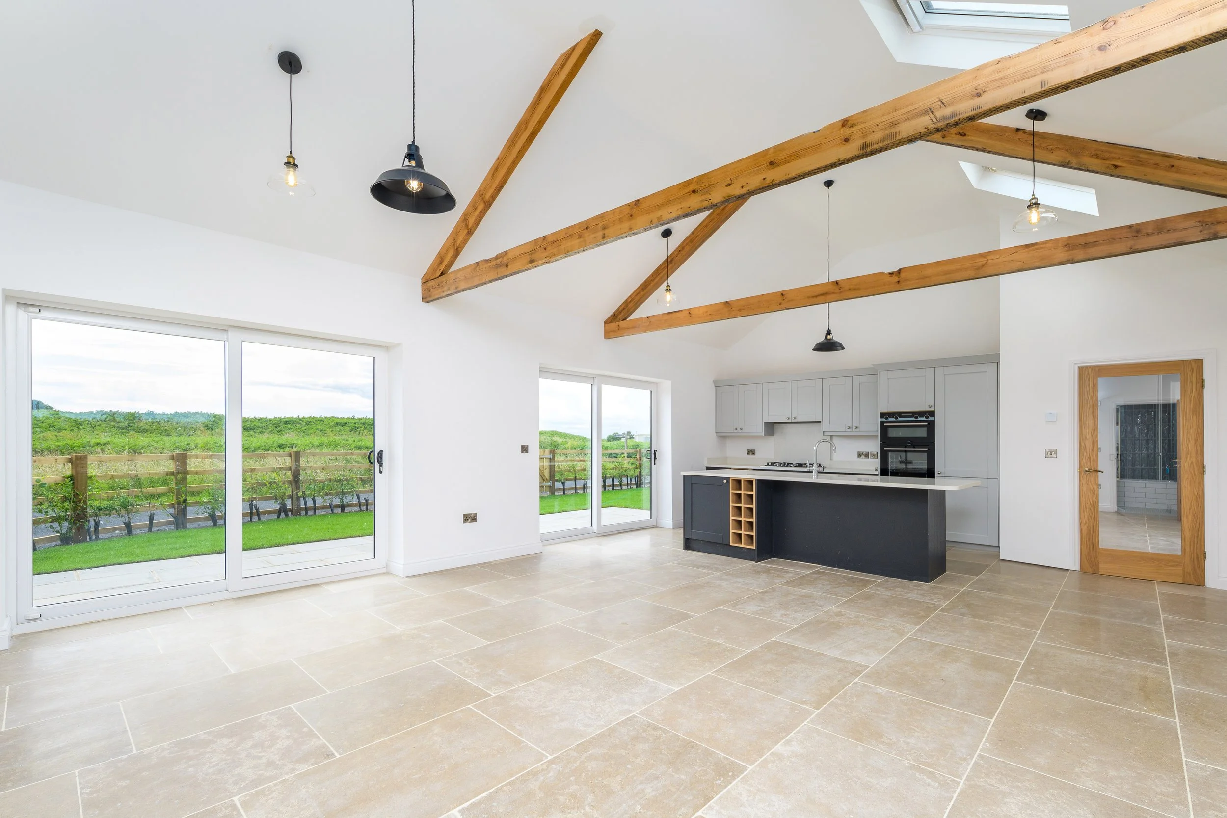 Unit 2 Kitchen Lounge-4.jpg