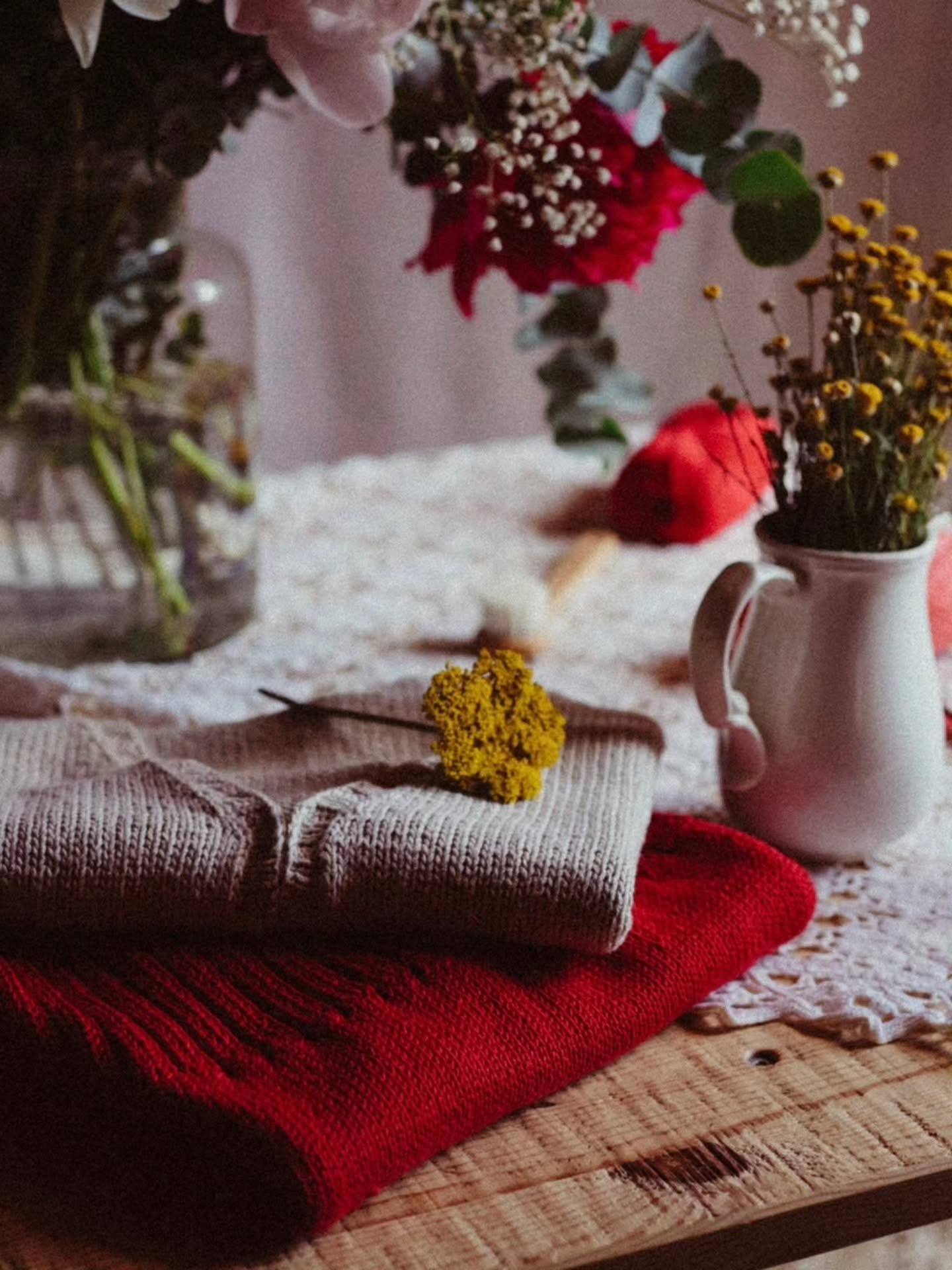 Feliz equinoccio querida m&iacute;a!

Ya sabes t&uacute; que est&aacute;s fechas, aqu&iacute;, se celebran.

Este a&ntilde;o te traigo varias propuestas 💞

Para empezar, tienes todos los Knitlights con un 20% de descuento desde hoy hasta el pr&oacut