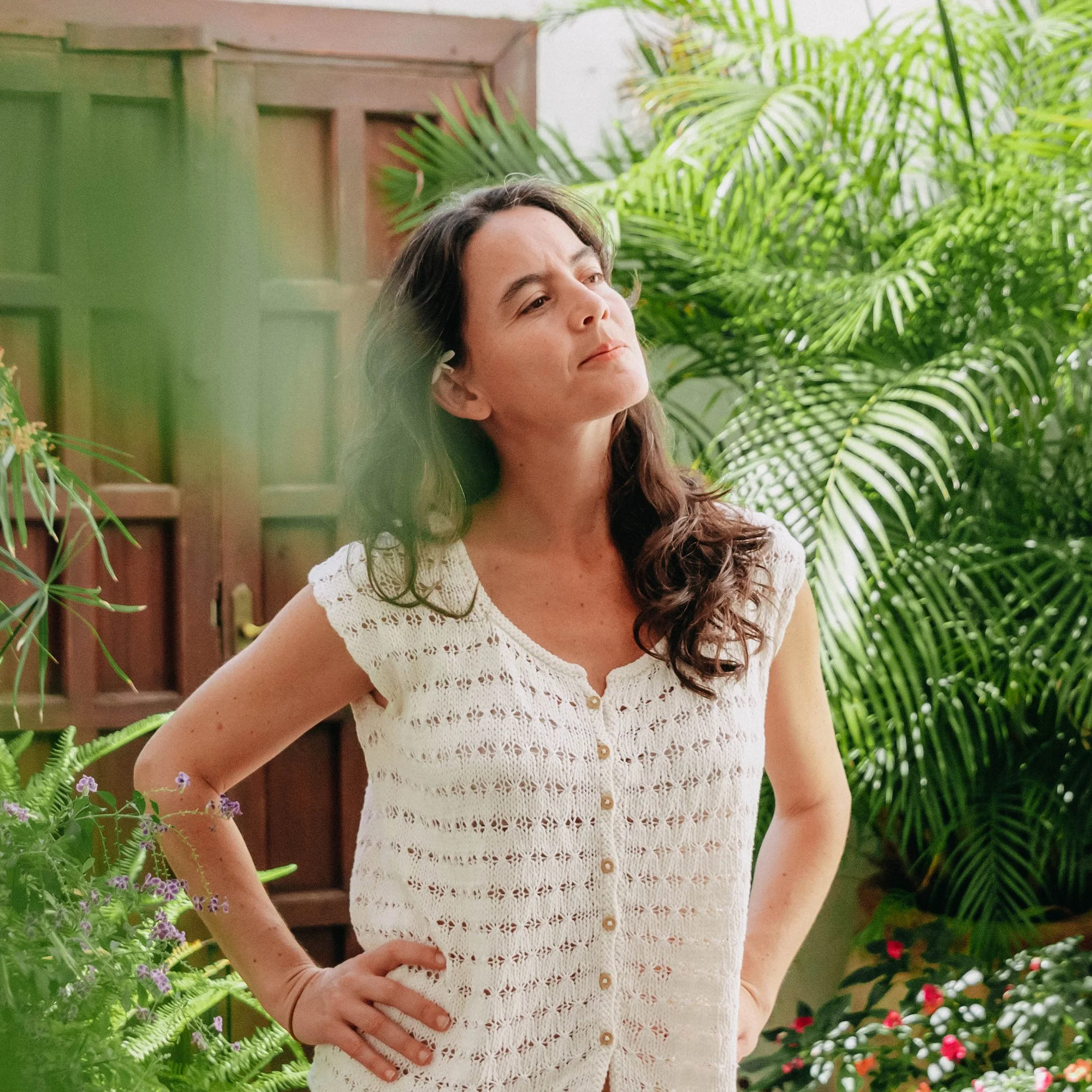 Jasmine tee